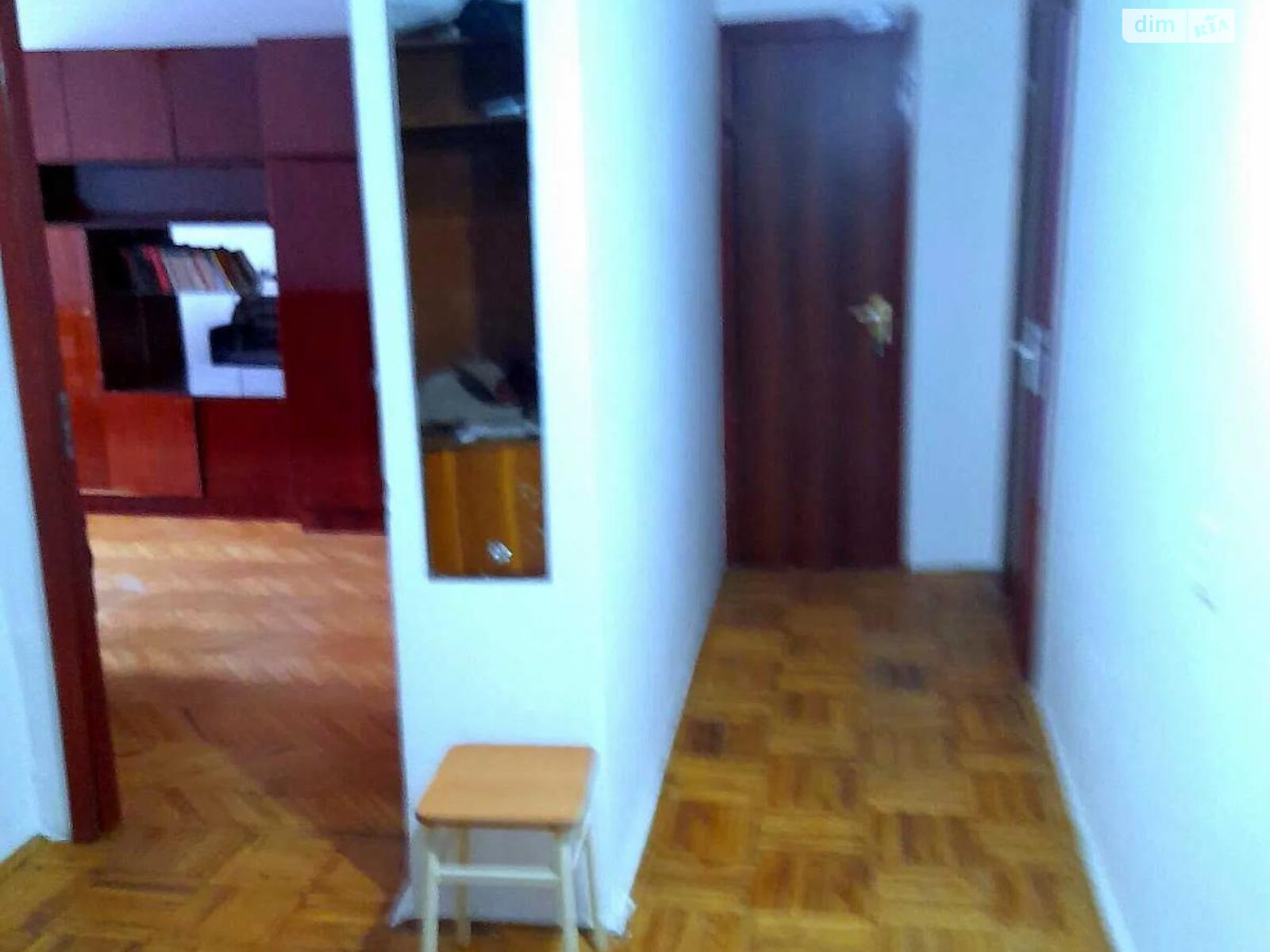 3-Room Apartment in Lviv, Patona Street, Railway District