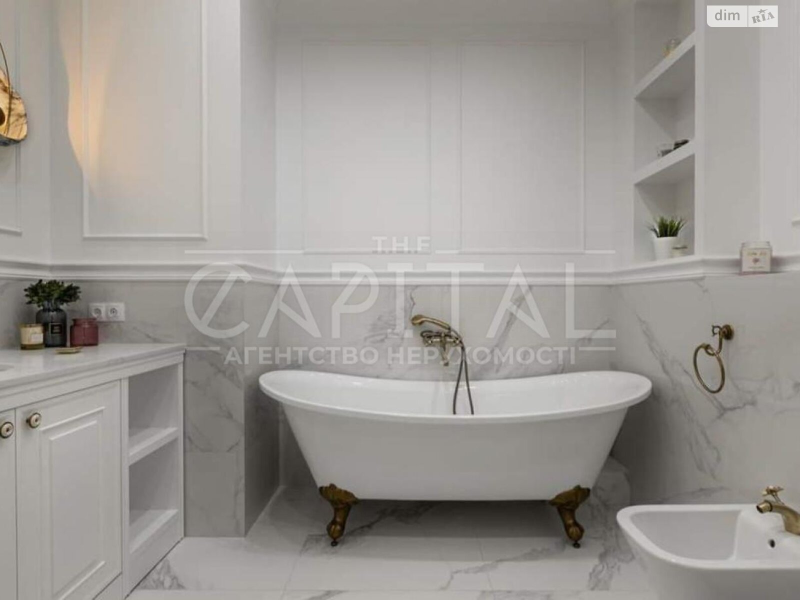 Premium 3-Bedroom Apartment in Pechersk with Designer Renovation