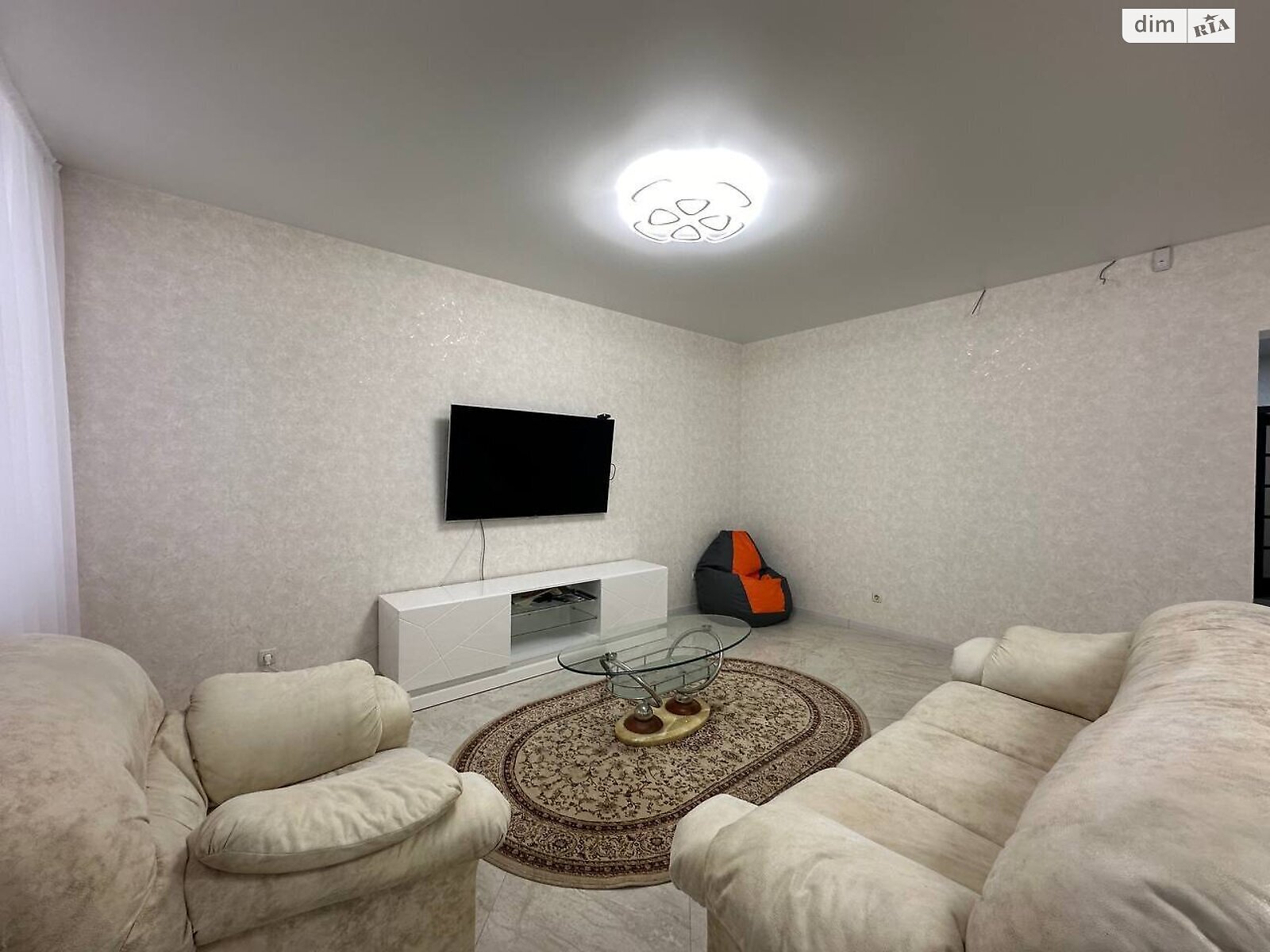 3-Room Apartment with Large Kitchen-Living Area, Dog-Friendly