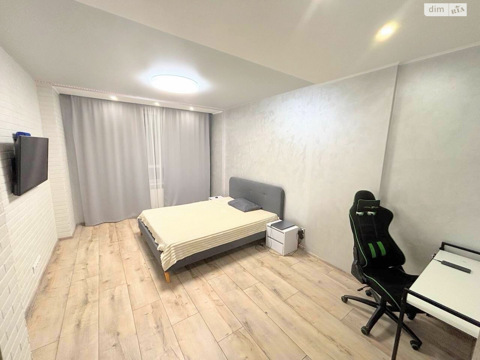 1-Bedroom Apartment in Modern Residential Complex Near Bug River