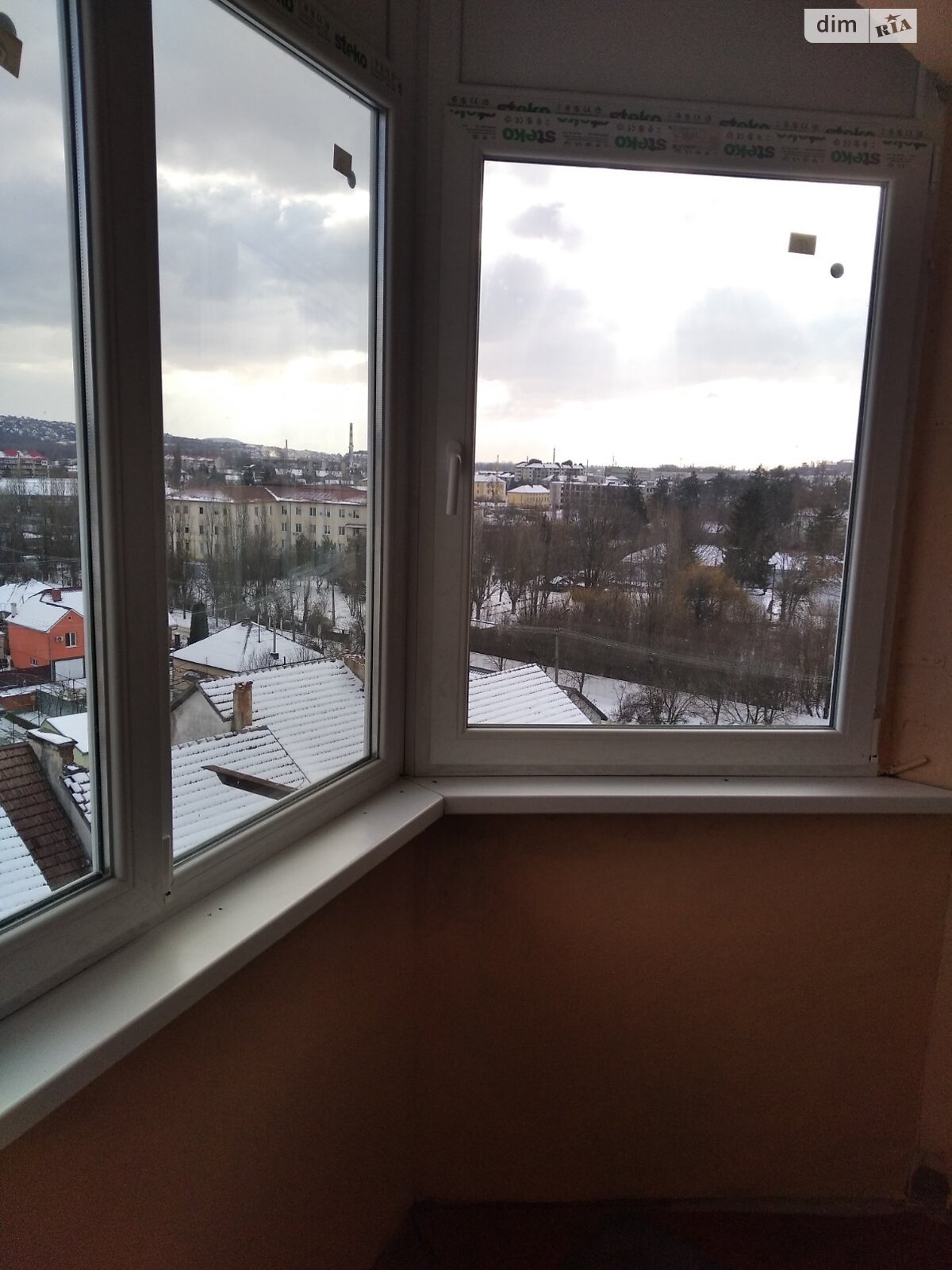 2-Room Apartment in Eco-Friendly Area Near Medical Facilities