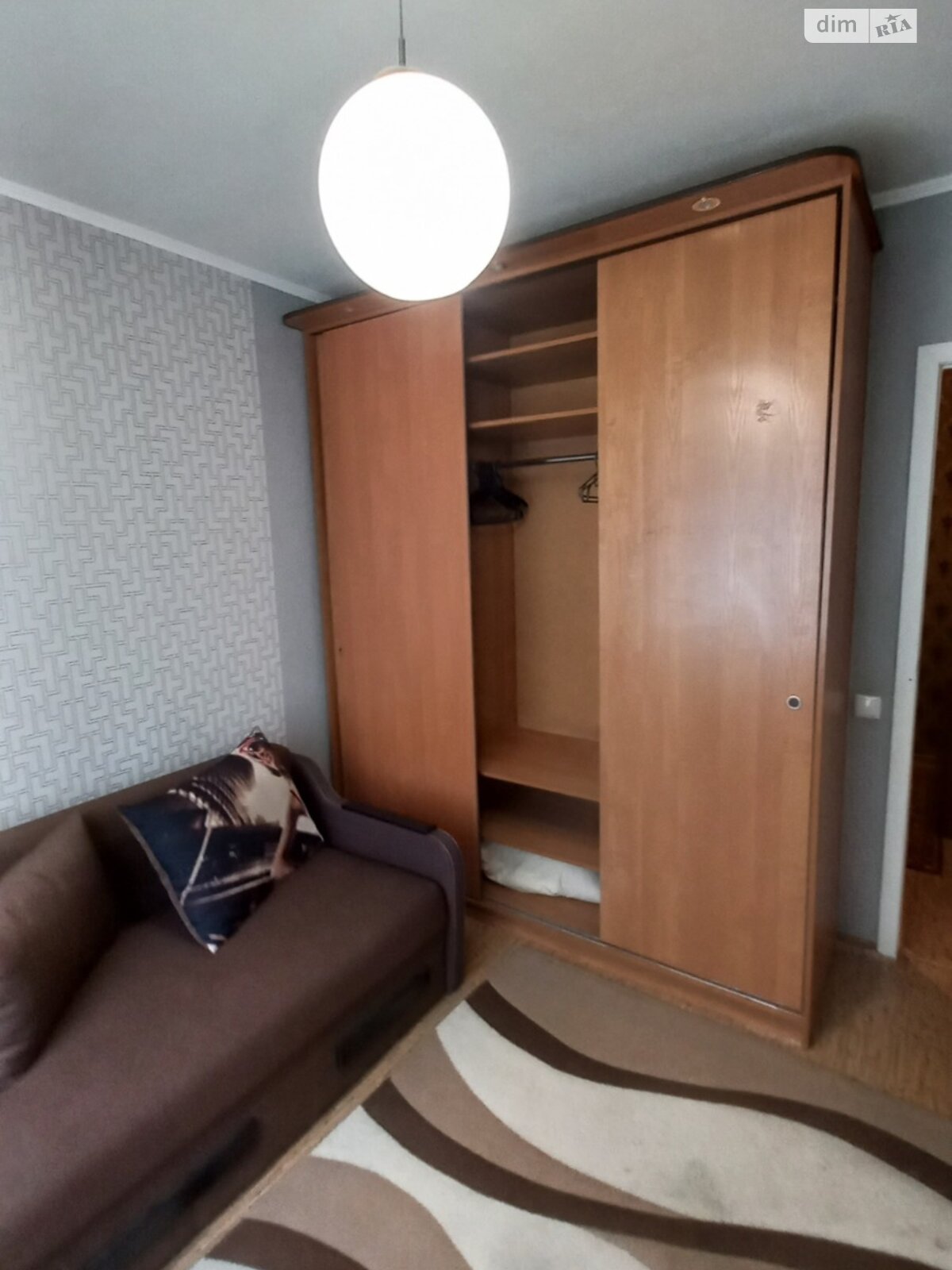 Two-room apartment on Alekseevka, 3rd floor of 9-story building
