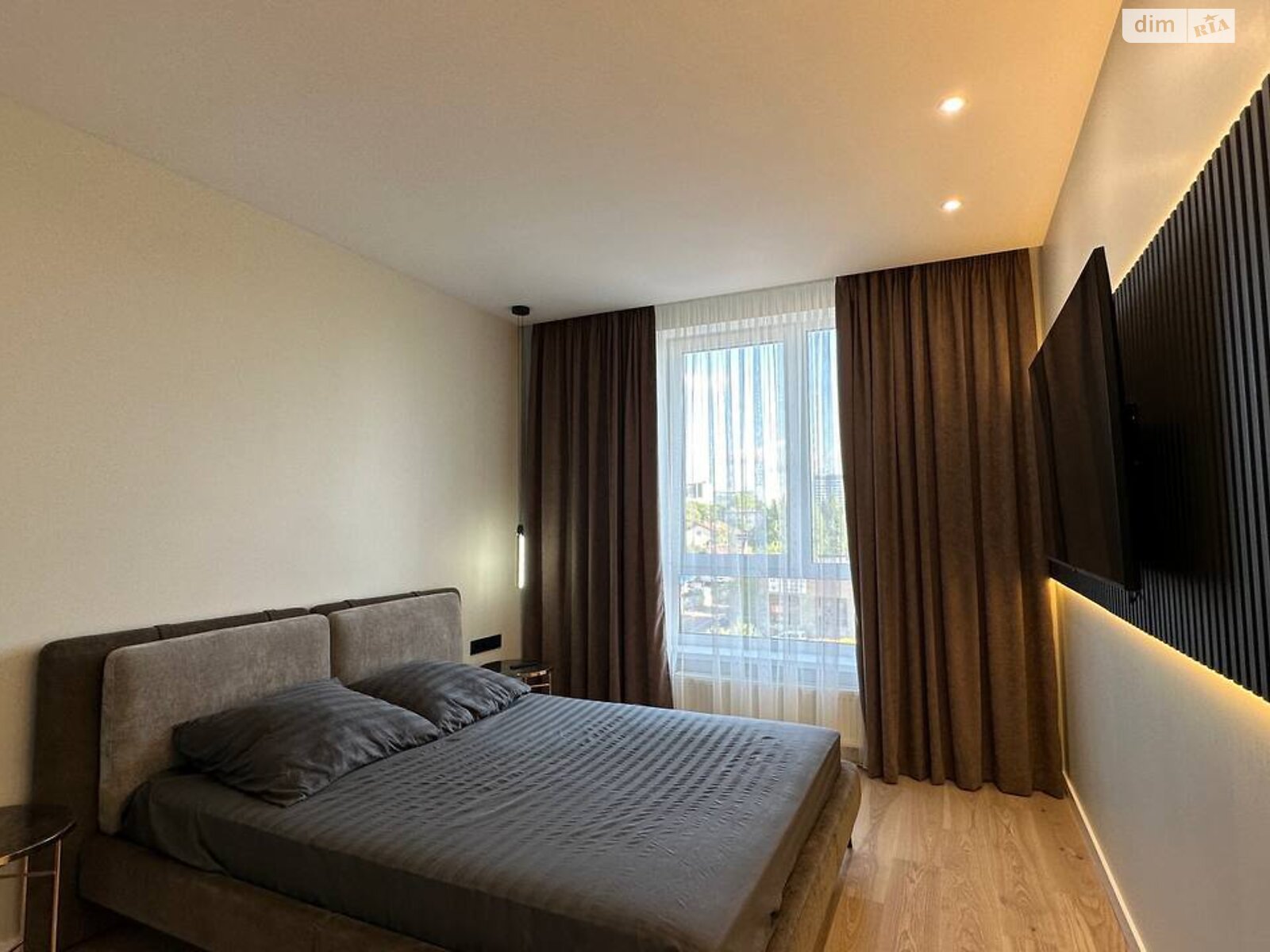 2-Bedroom Apartment in SOTA DUET Business Class Complex