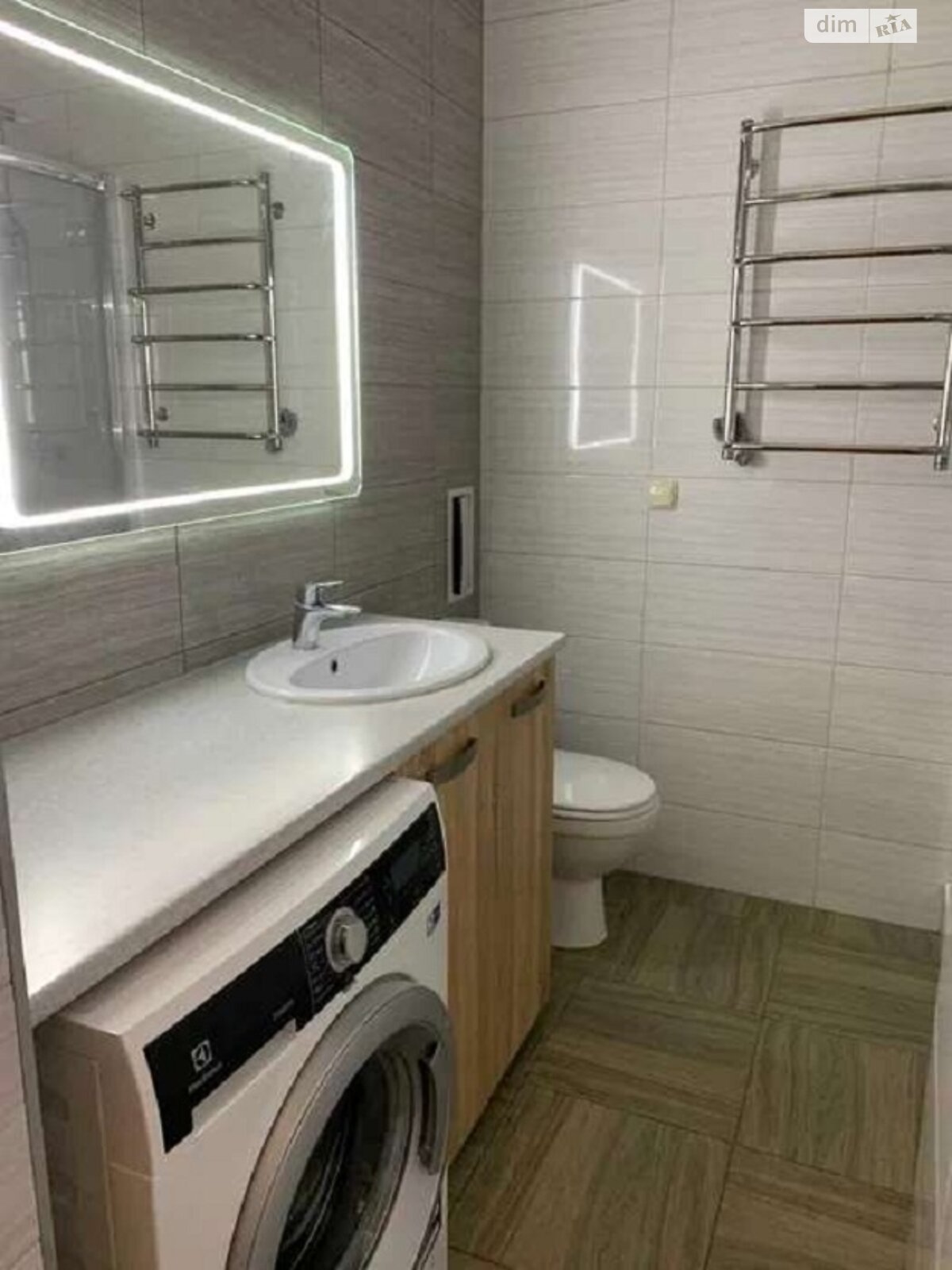 2-Room Apartment in Parkland Residential Complex, Ready for Occupancy