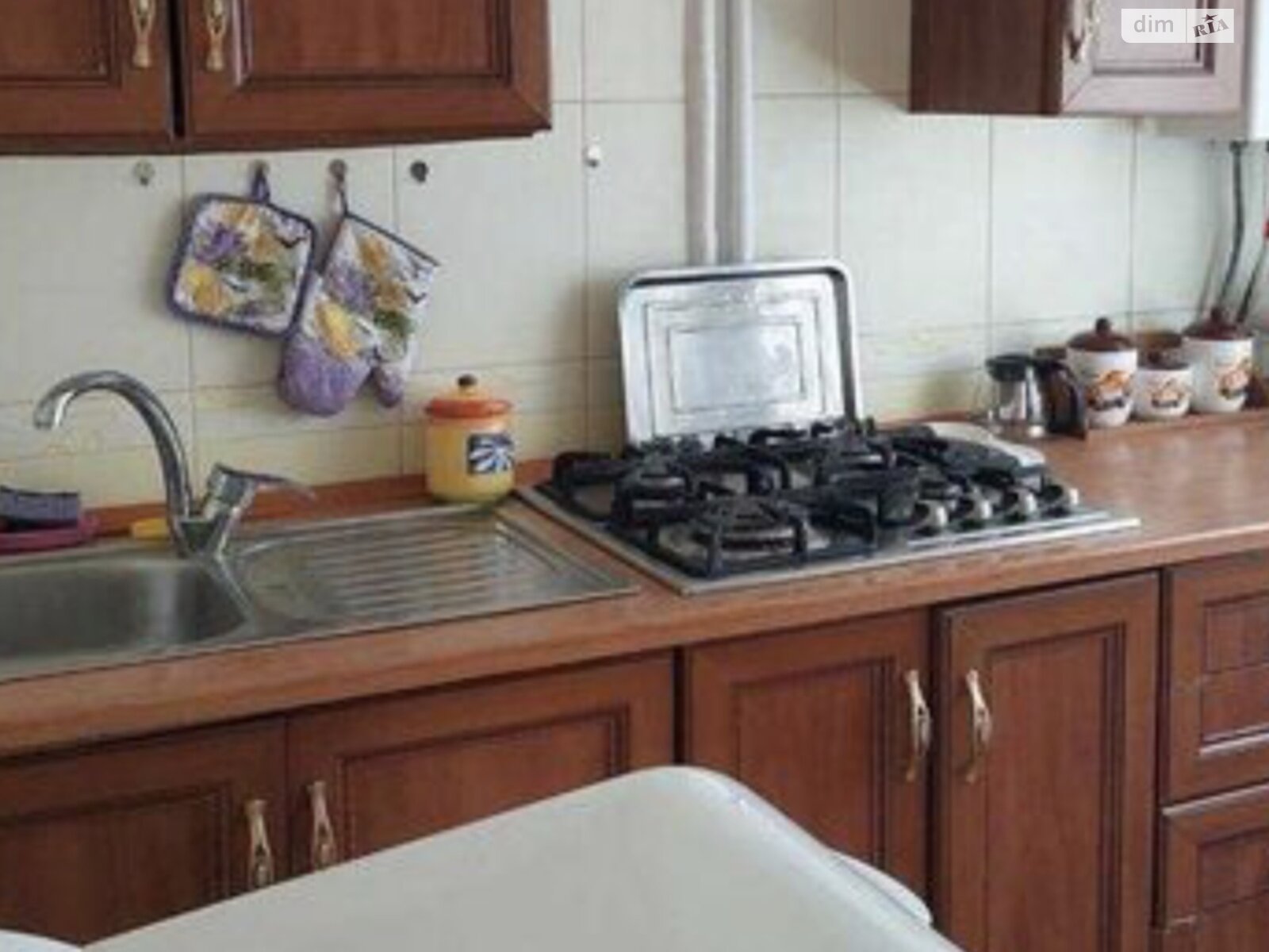 1-кімнатна квартира для довгострокової оренди біля вулиці Будівельників