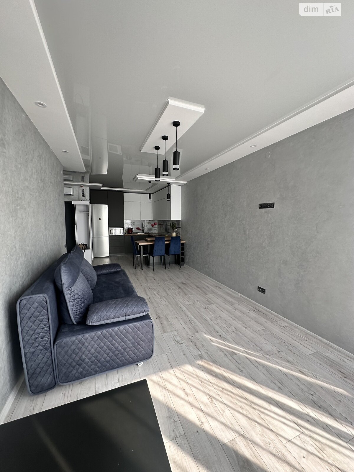 Modern Apartment in Avalon Residential Complex with Designer Renovation