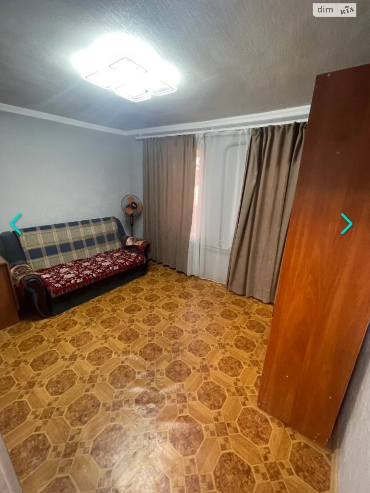 2-Room Apartment on Gostomelnaya Street, Pet-Friendly