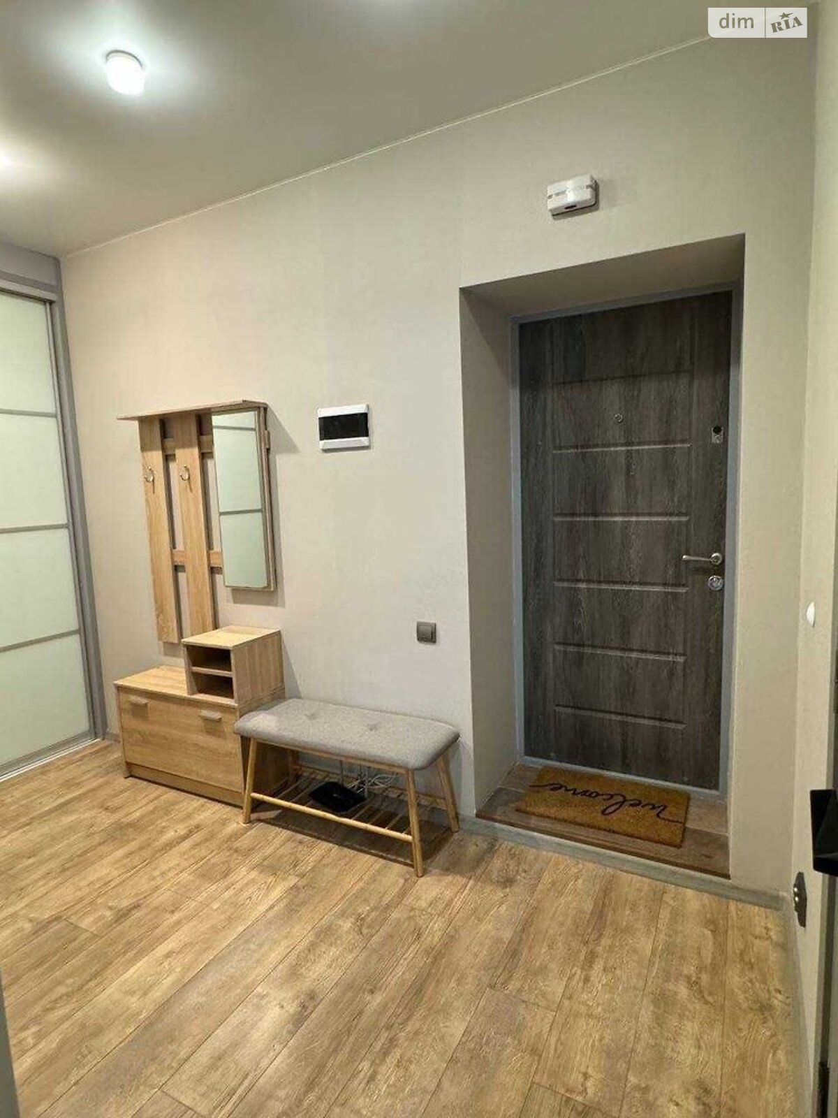 Long-term rental of a 1-room apartment on Starokostiantynivske Highway 2P