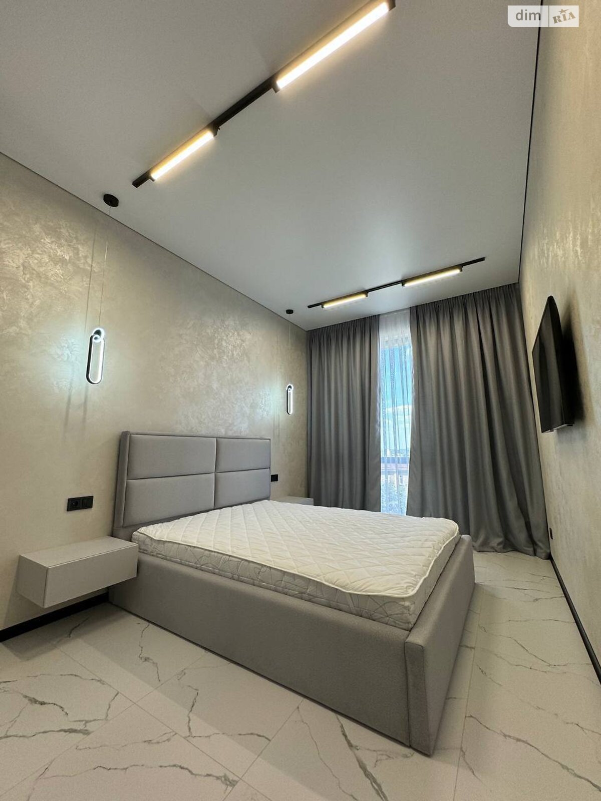 2-Bedroom Apartment in Geneva Complex, Central Location