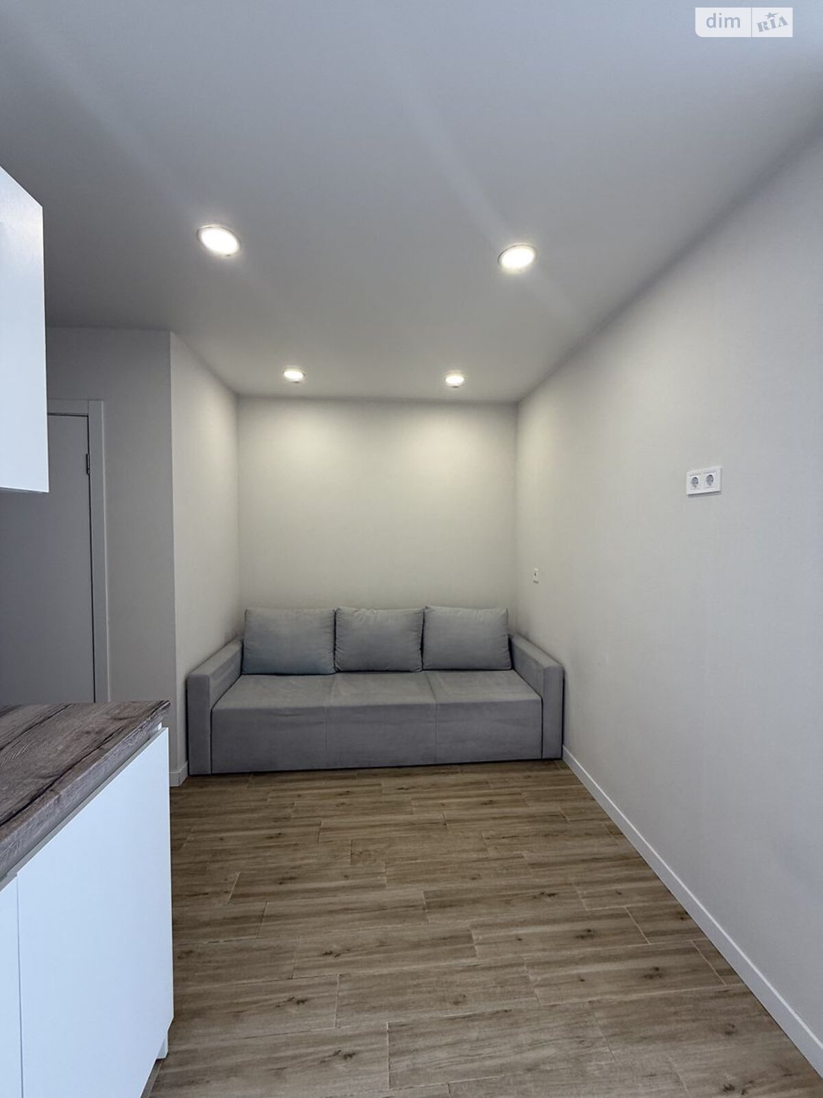 1-Bedroom Apartment in Modern 4U Residential Complex near Akademmistechko Metro