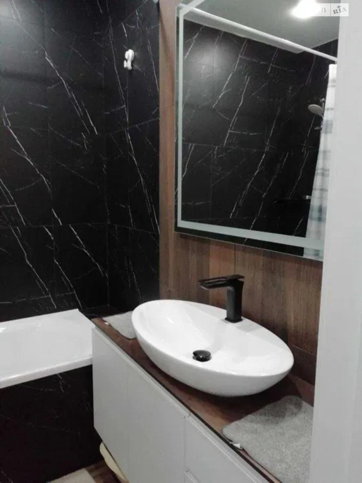 1-Bedroom Apartment in Misto Kvitiv Complex, Tirapolska Street