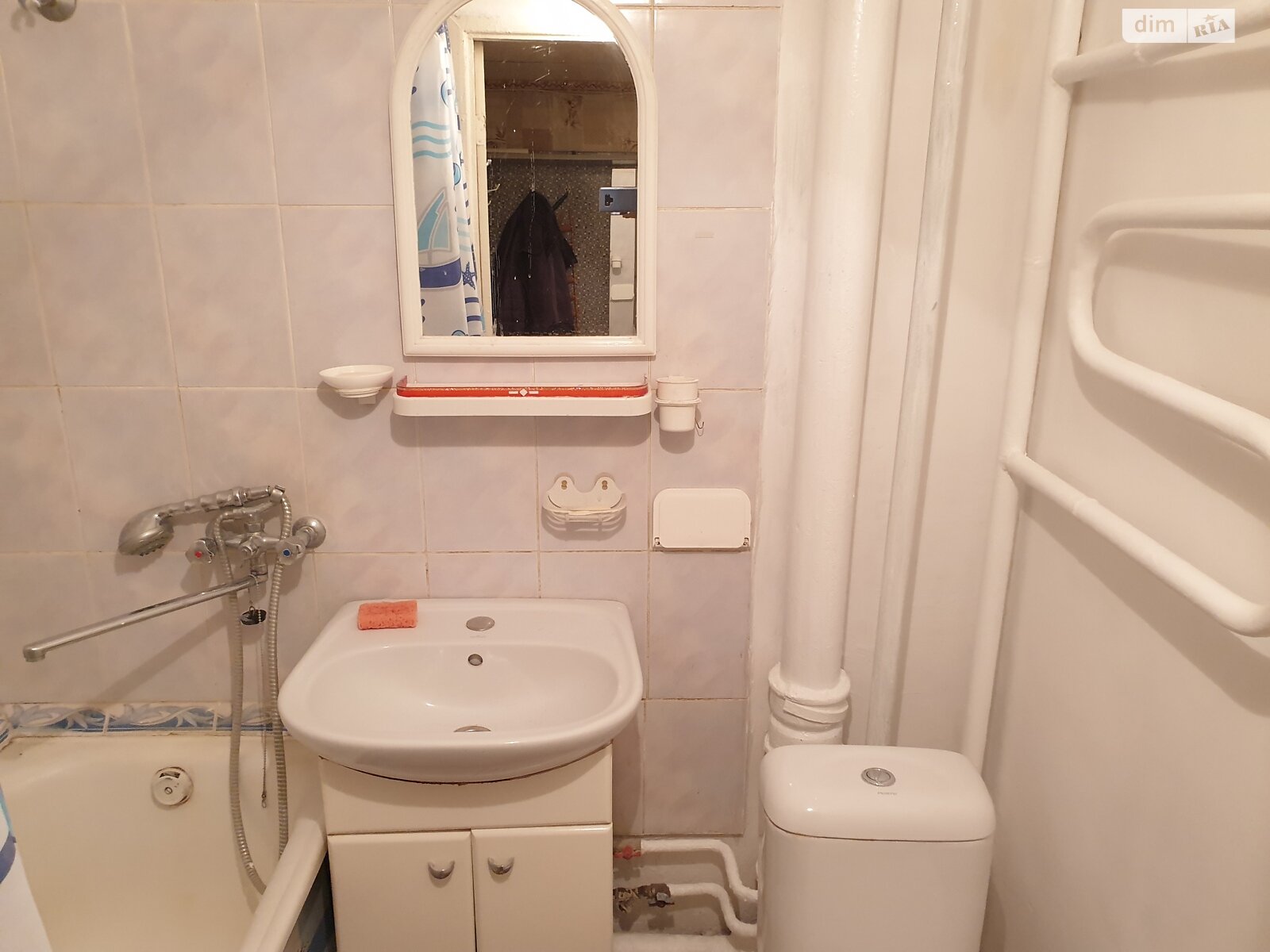 Cozy Apartment with Modern Amenities in Quiet Area