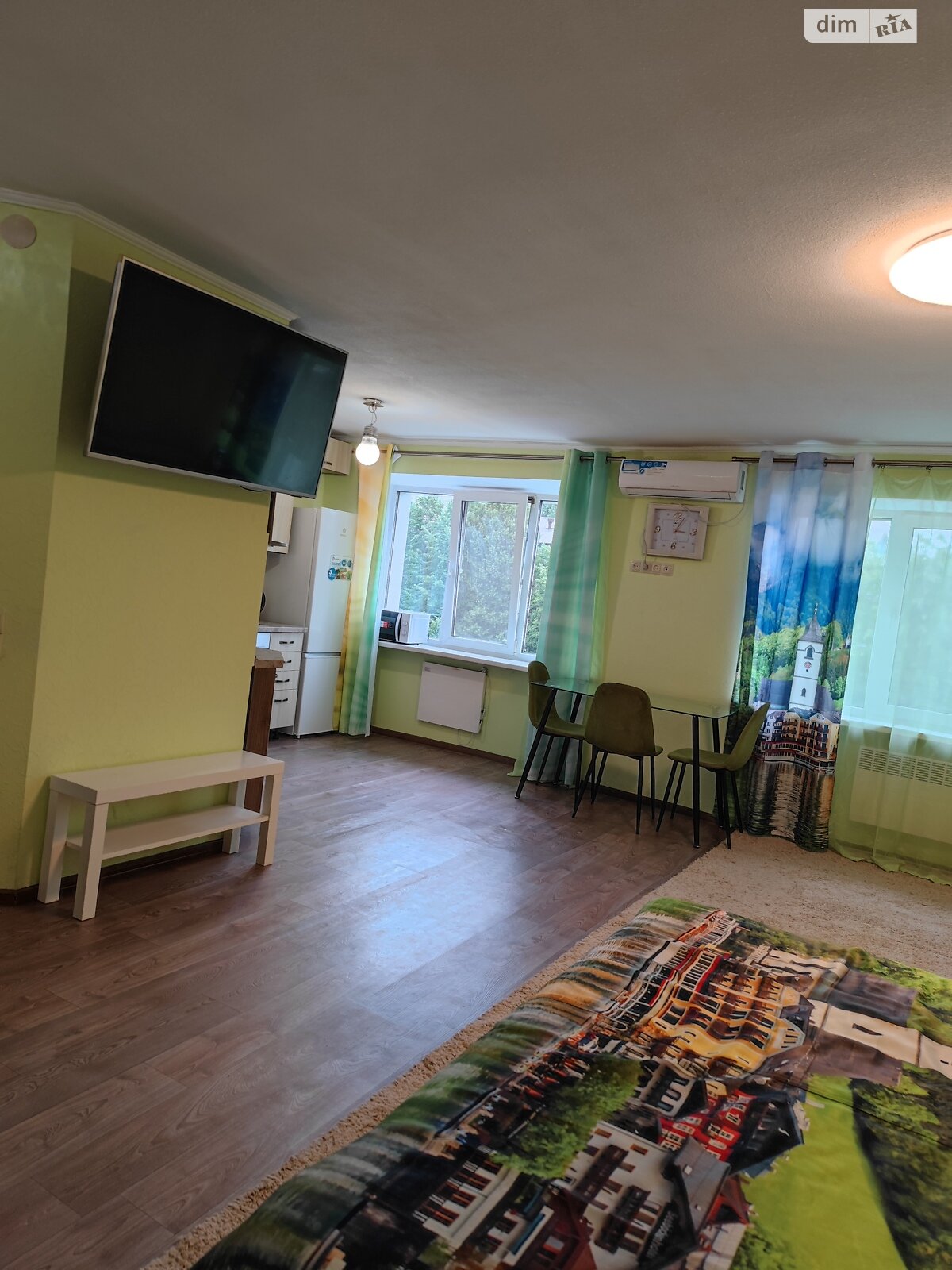 Spacious Studio Apartment in Dnipro Central District