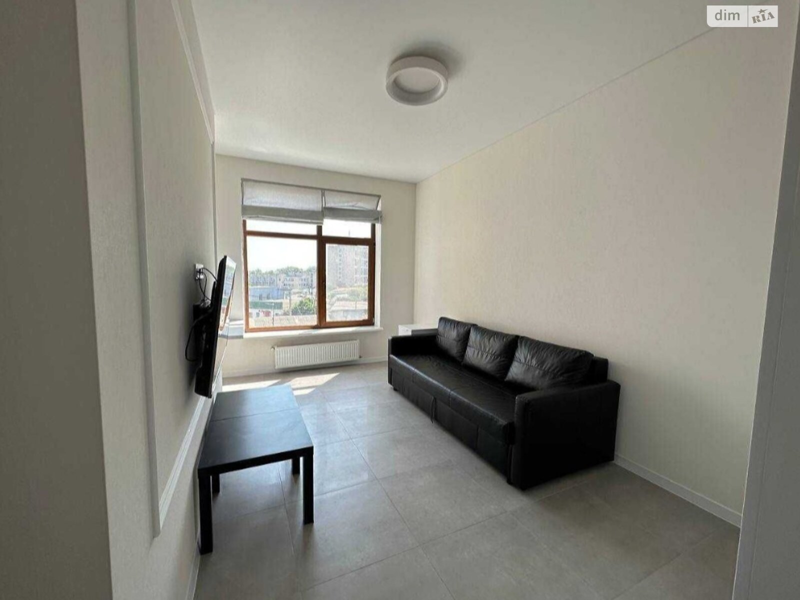 2-Room Apartment near Sea, Parking Included, Modern Design