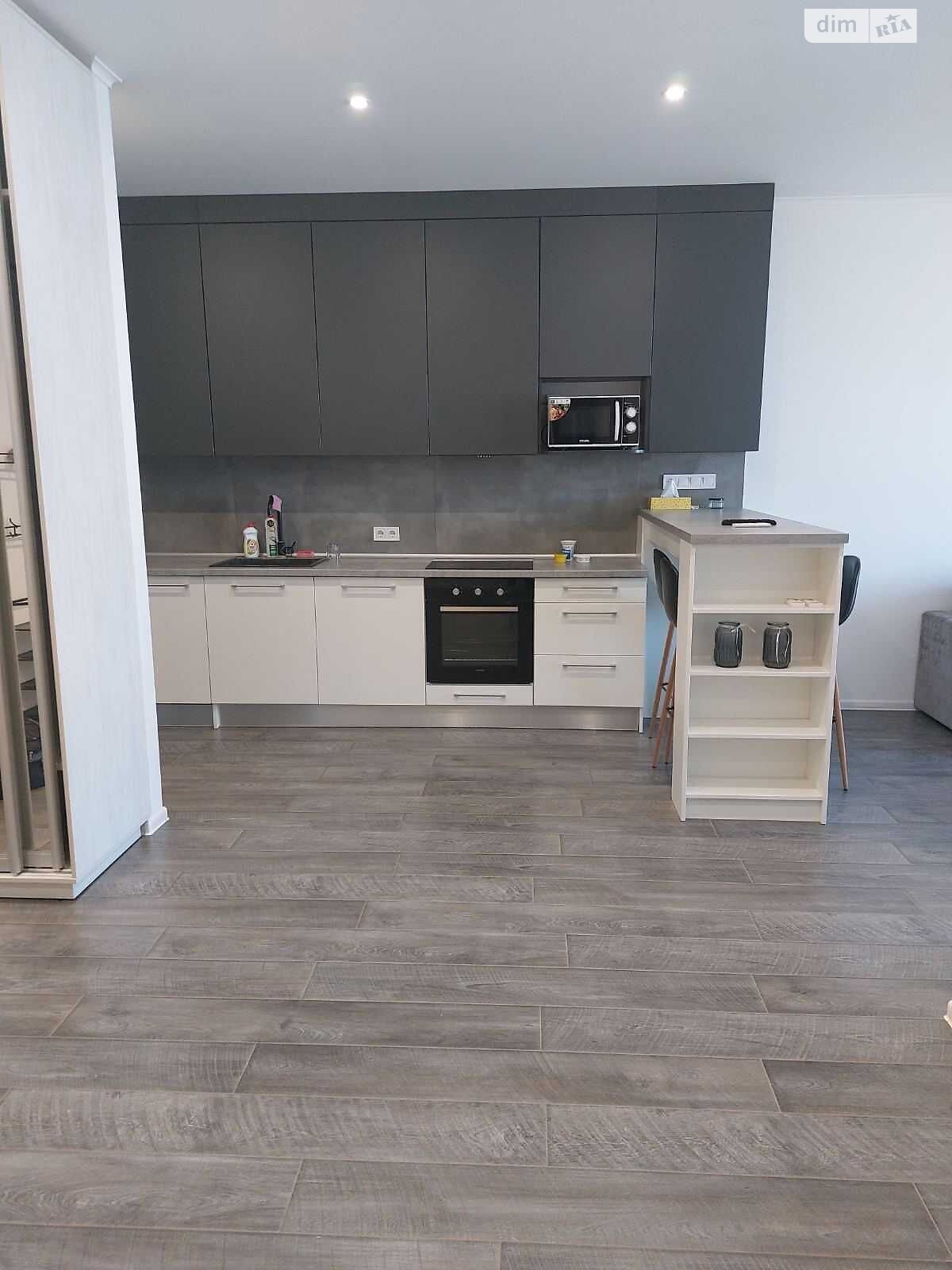 3-bedroom premium apartment in Green Castle club house on Mirna Street