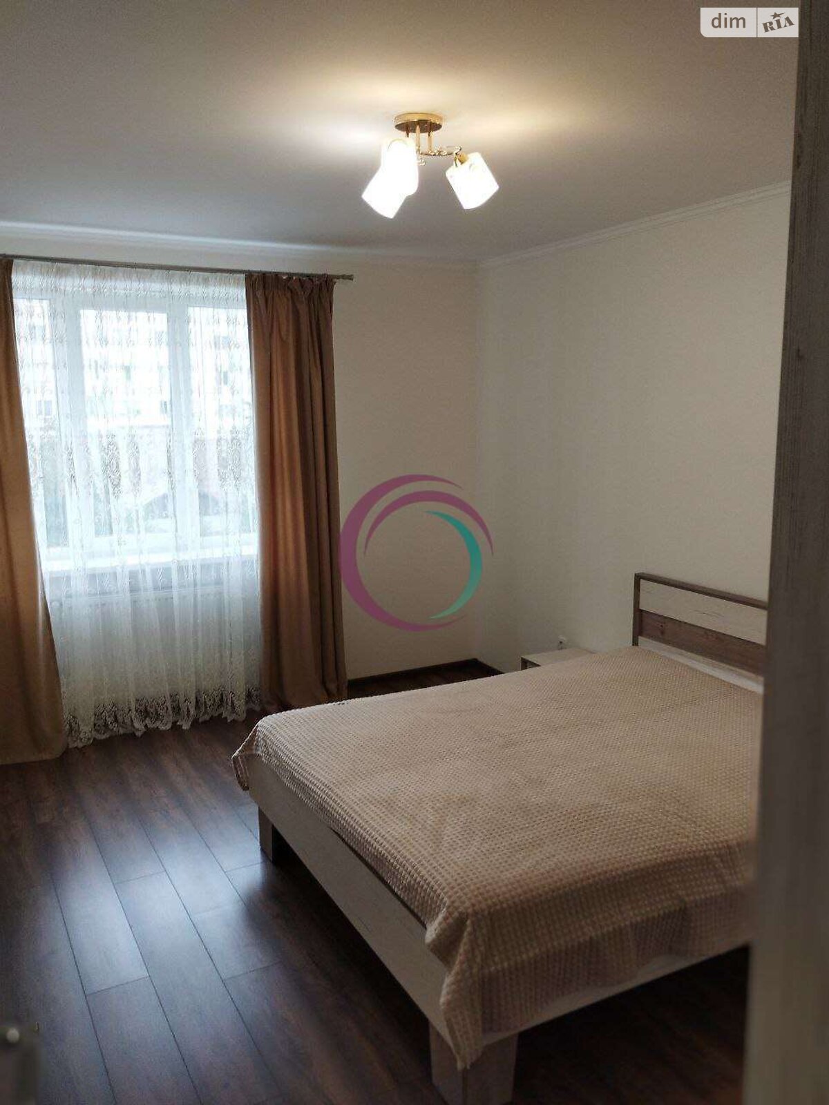 2-Room Apartment on Tselevycha Street, Spacious and Modern