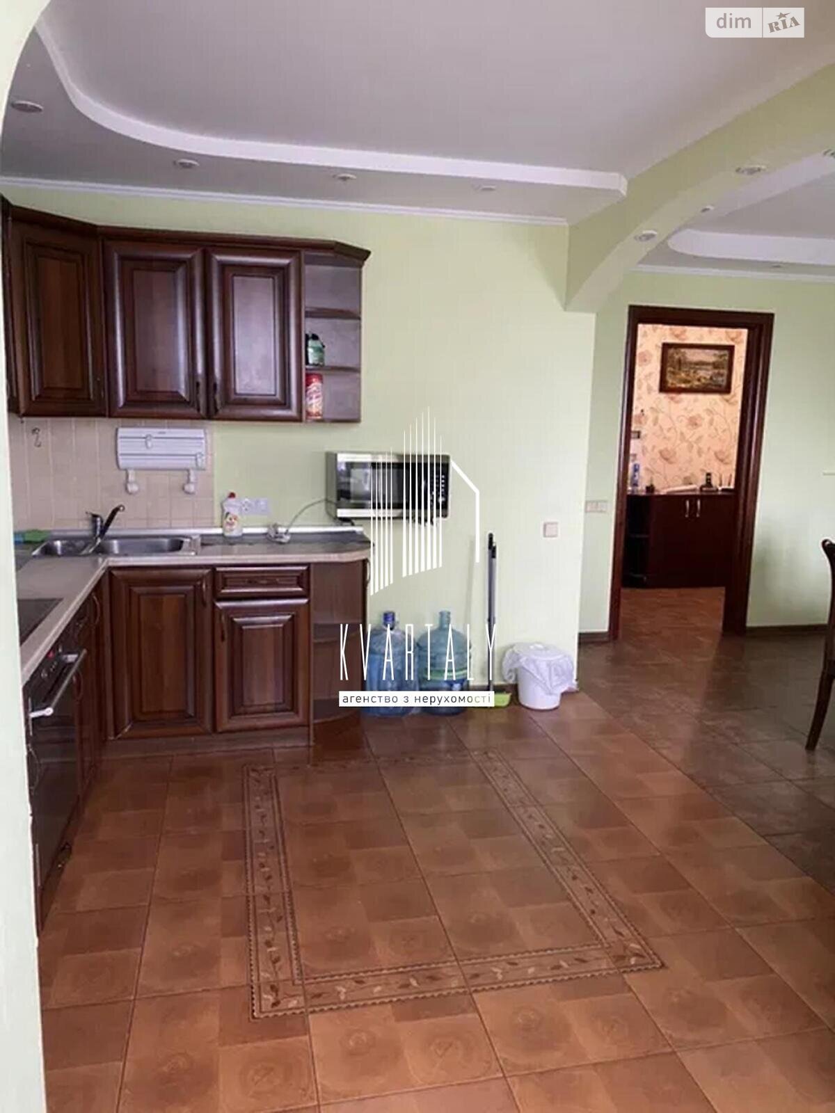 3-Room Apartment with Euro Renovation near City Center