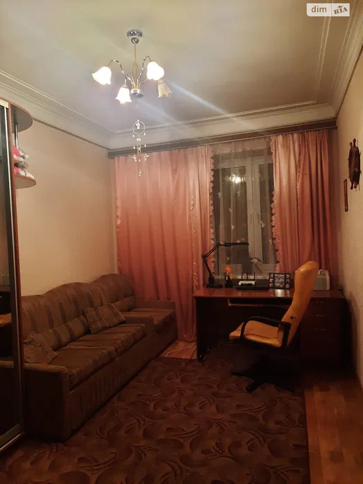 3-Room Apartment with Euro Renovation near Leonyda Kadenyuka Avenue