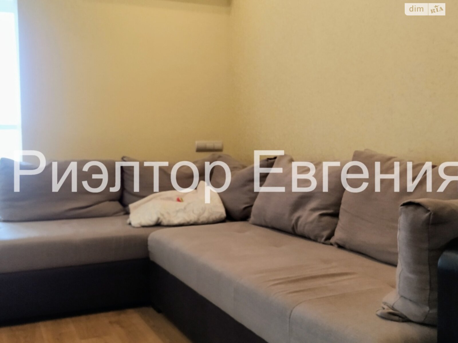 Жеңіс Паркінің жанындағы заманауи студия пәтер, жеке жатқа бөлмесі бар