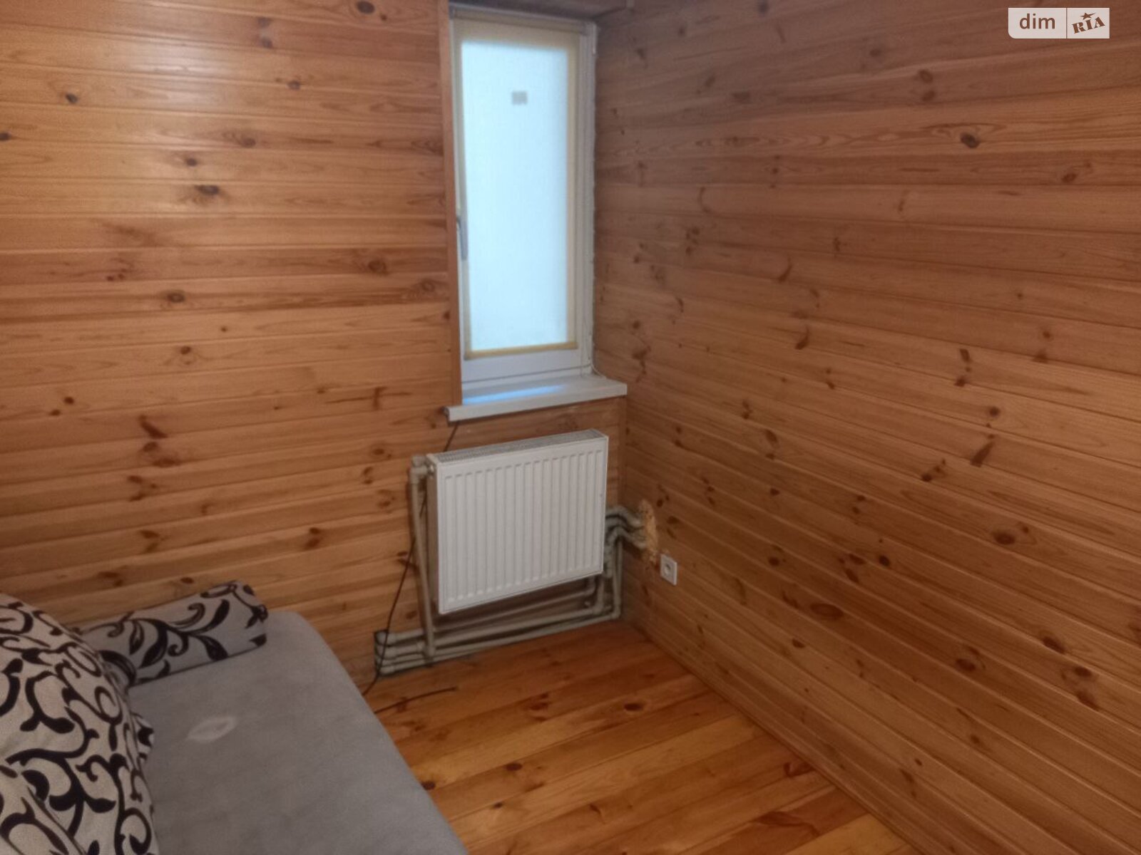1-Room Apartment near Zashchitnikov Metro, Pavlenkovskaya Street