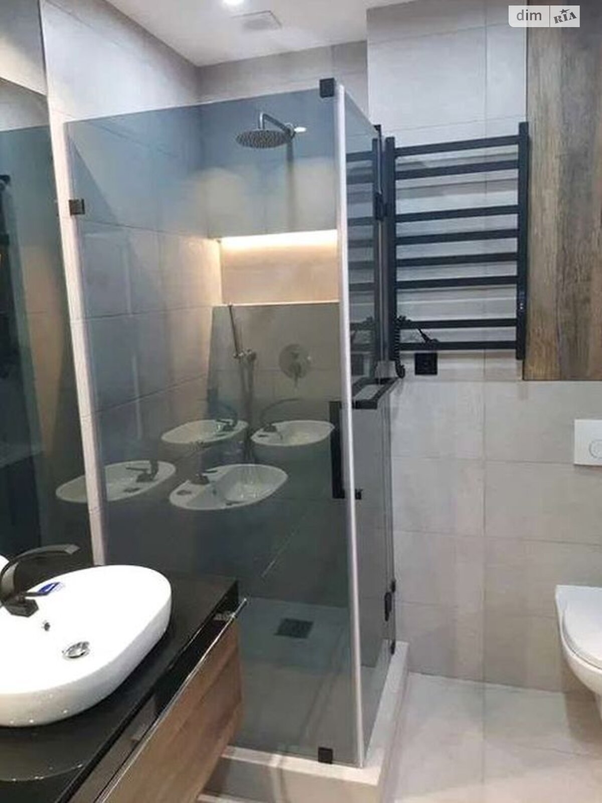 Fully Equipped Studio Apartment with Two Bedrooms and Large Bathroom