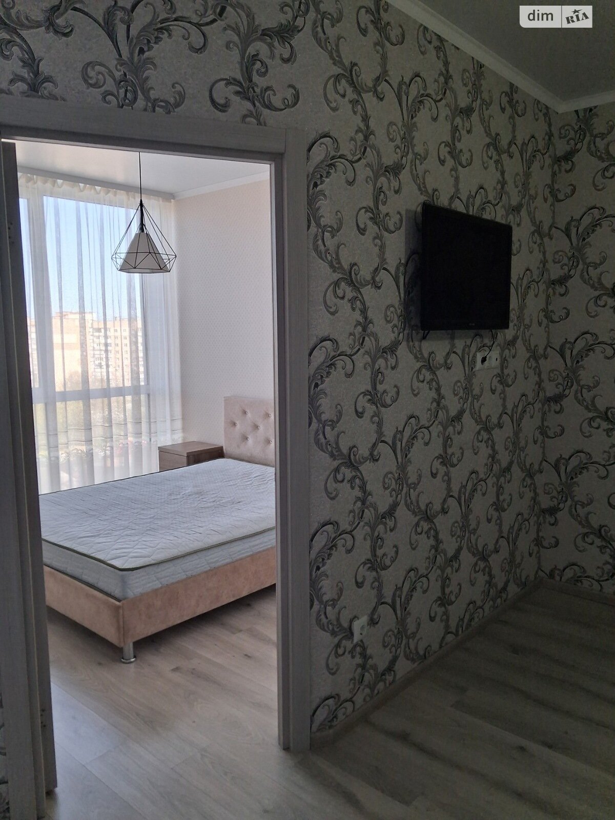 New Apartment in Lesoparkovyi Complex Near Megamol