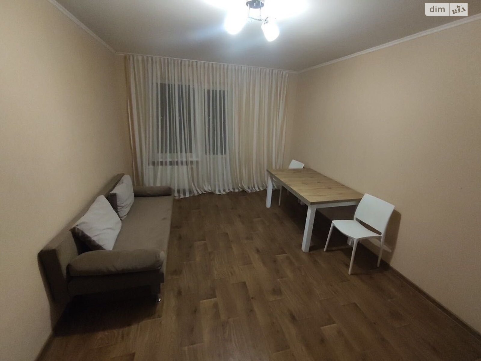 1-bedroom apartment in Navigator Complex, bright and spacious