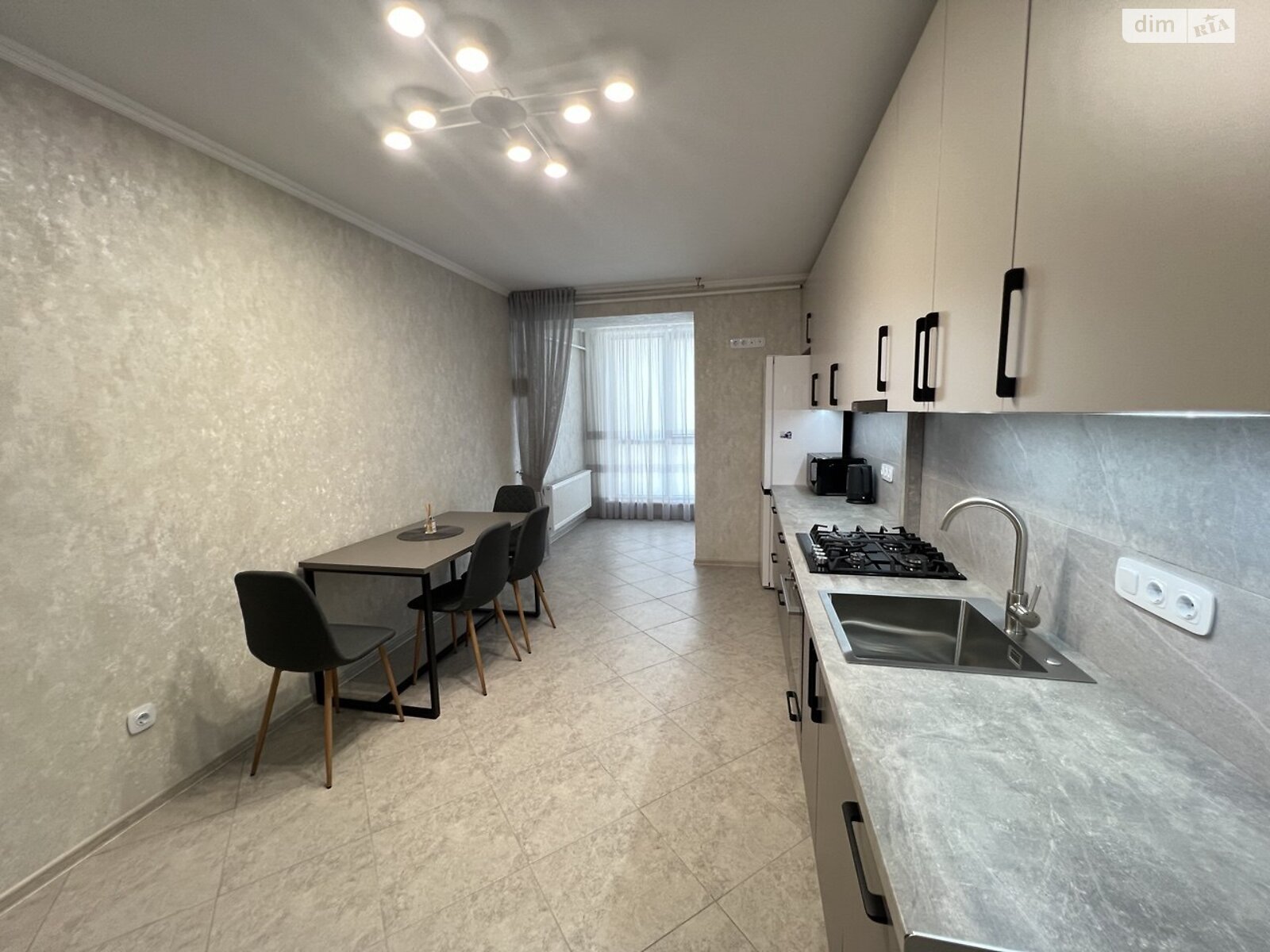 1-Bedroom Apartment with Modern Design and Full Appliance Set