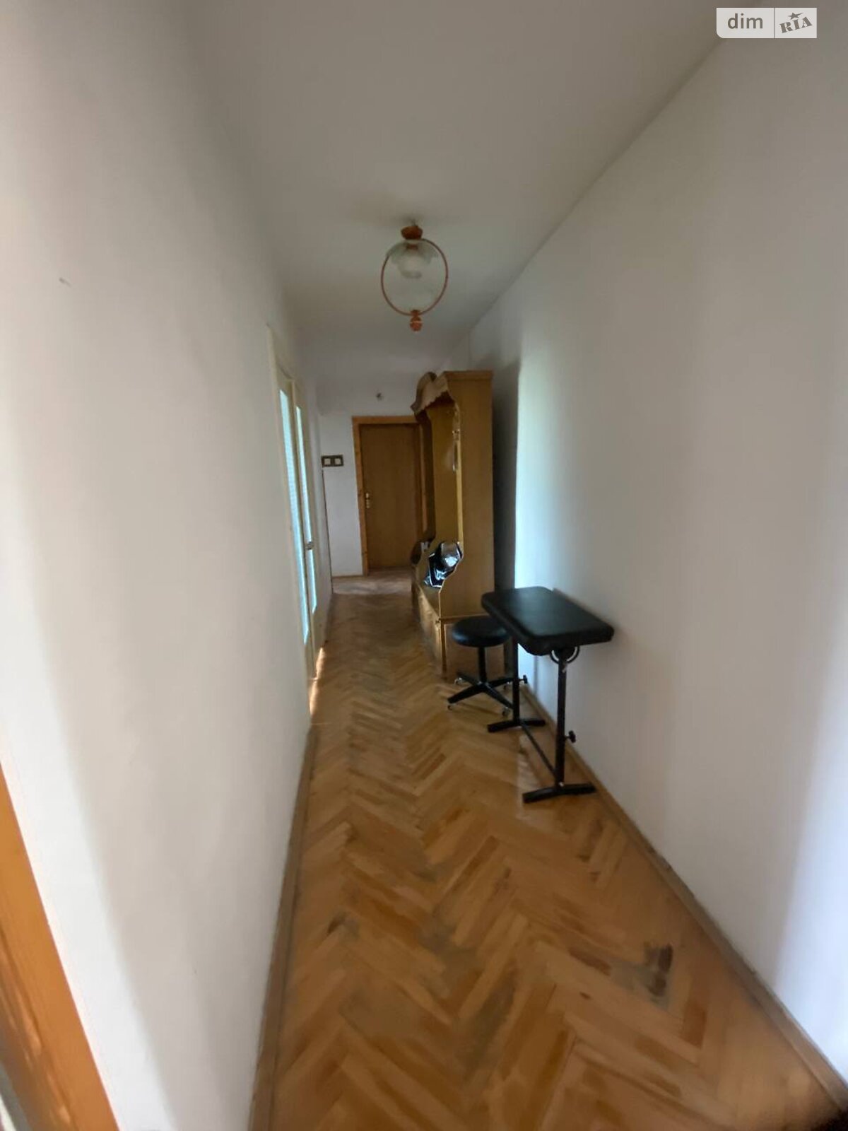 3-Room Apartment in Shevchenko District, Quiet Location