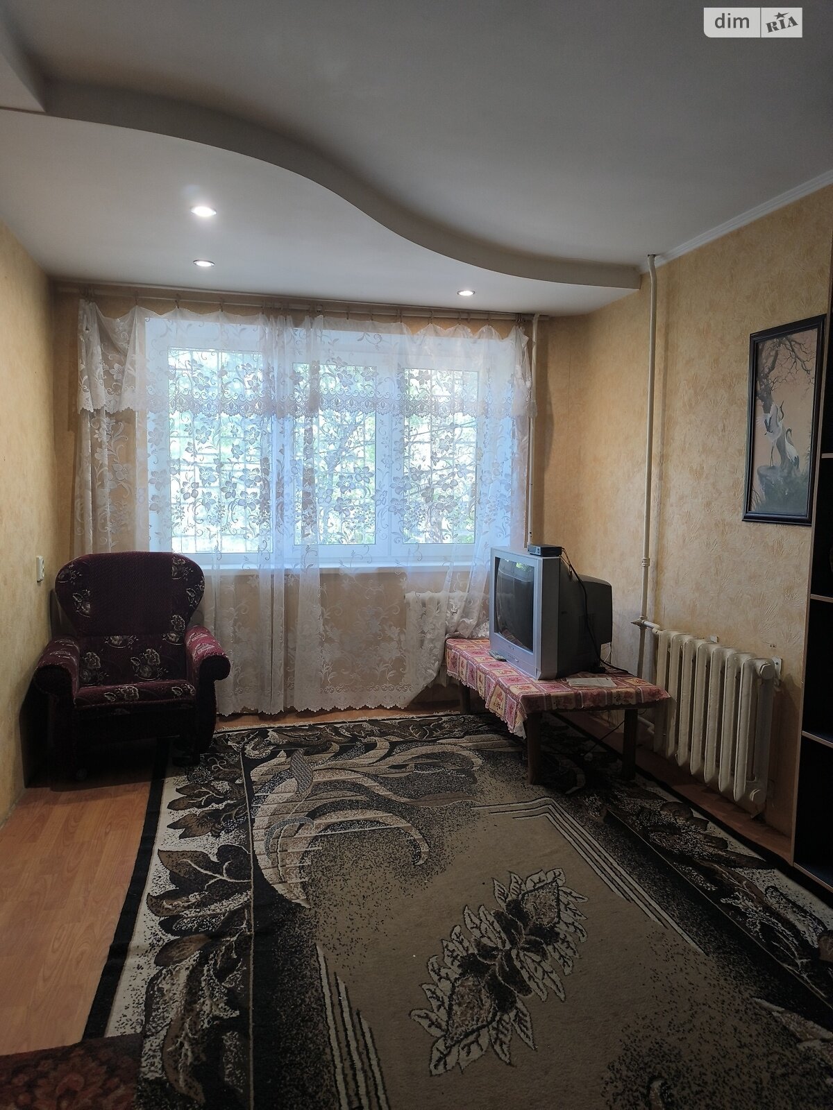 1-Room Apartment on B. Khmelnitsky Street, Ground Floor, Quiet Area