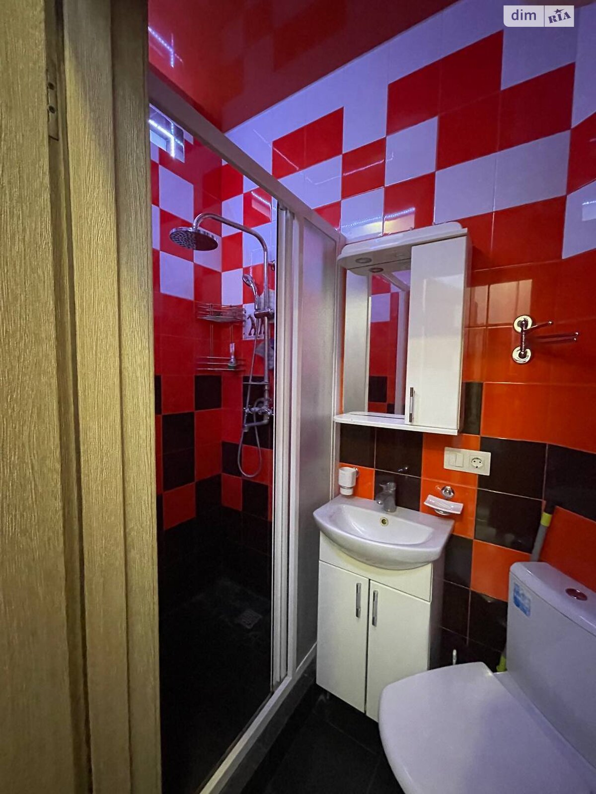 Studio apartment on 1st floor with built-in wardrobe and full furnishings