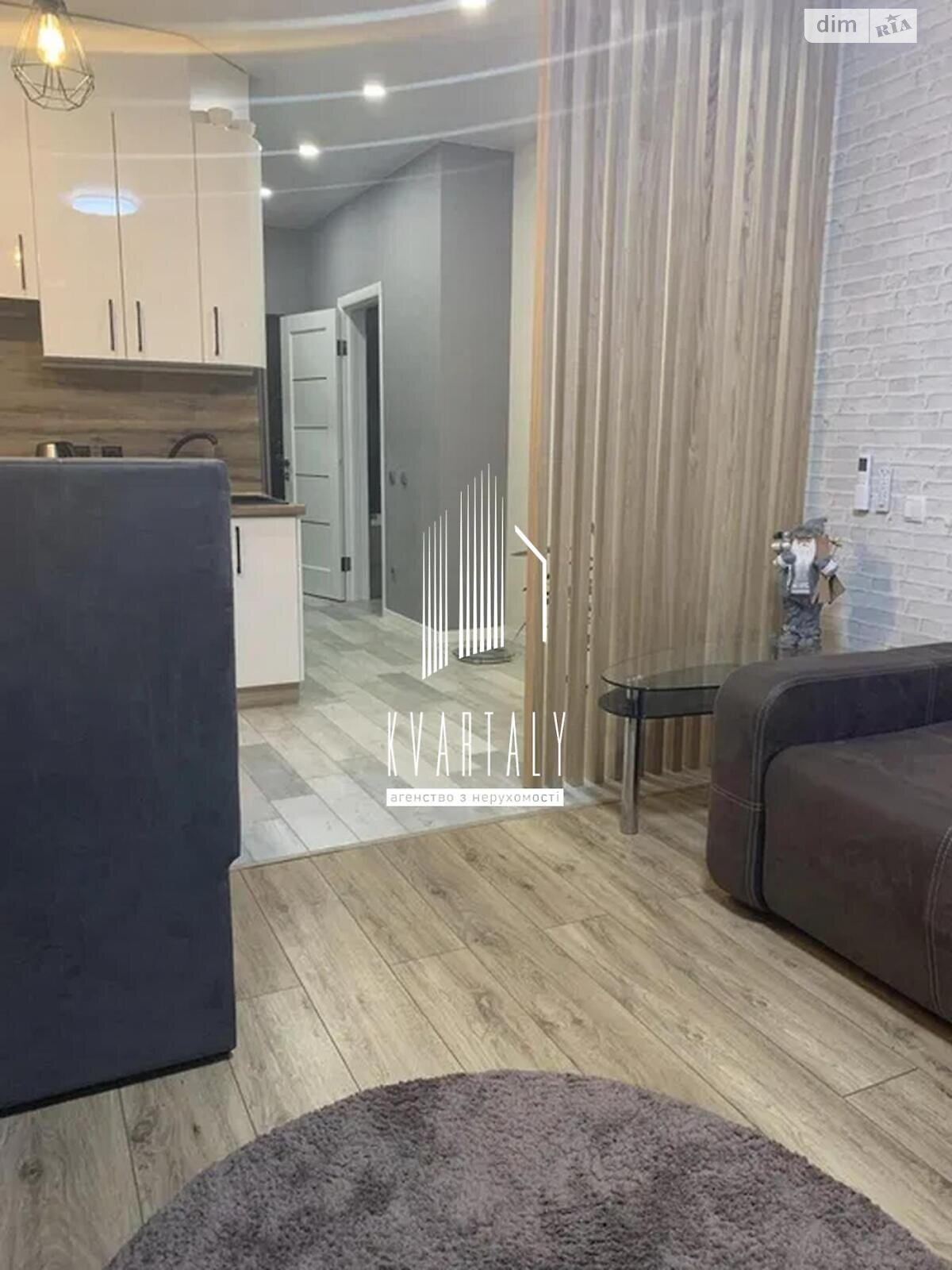 1-bedroom studio apartment on Kharkivske Highway, 20th floor, modern renovation
