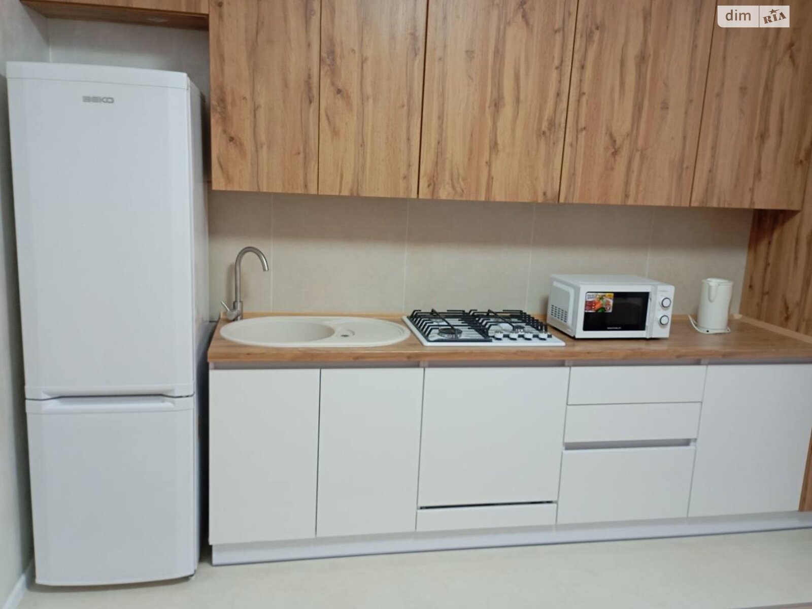 1-Bedroom Apartment with Large Kitchen, Spacious Layout