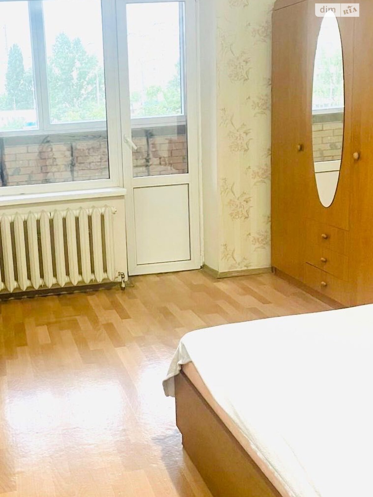 Two-room apartment near Poznyaki metro, pet-friendly