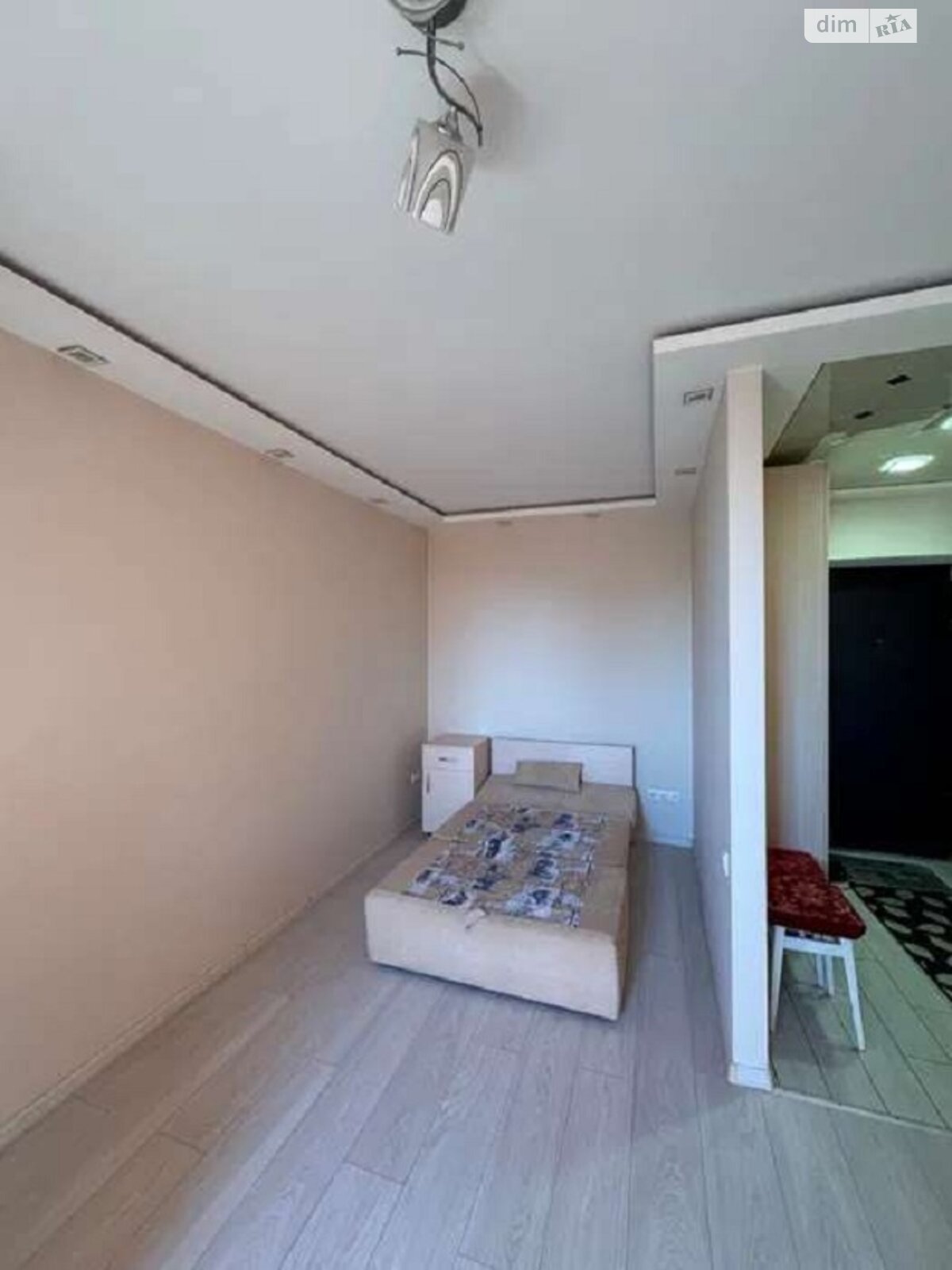 Cozy 1-Room Apartment Near Zhytomyrska Metro