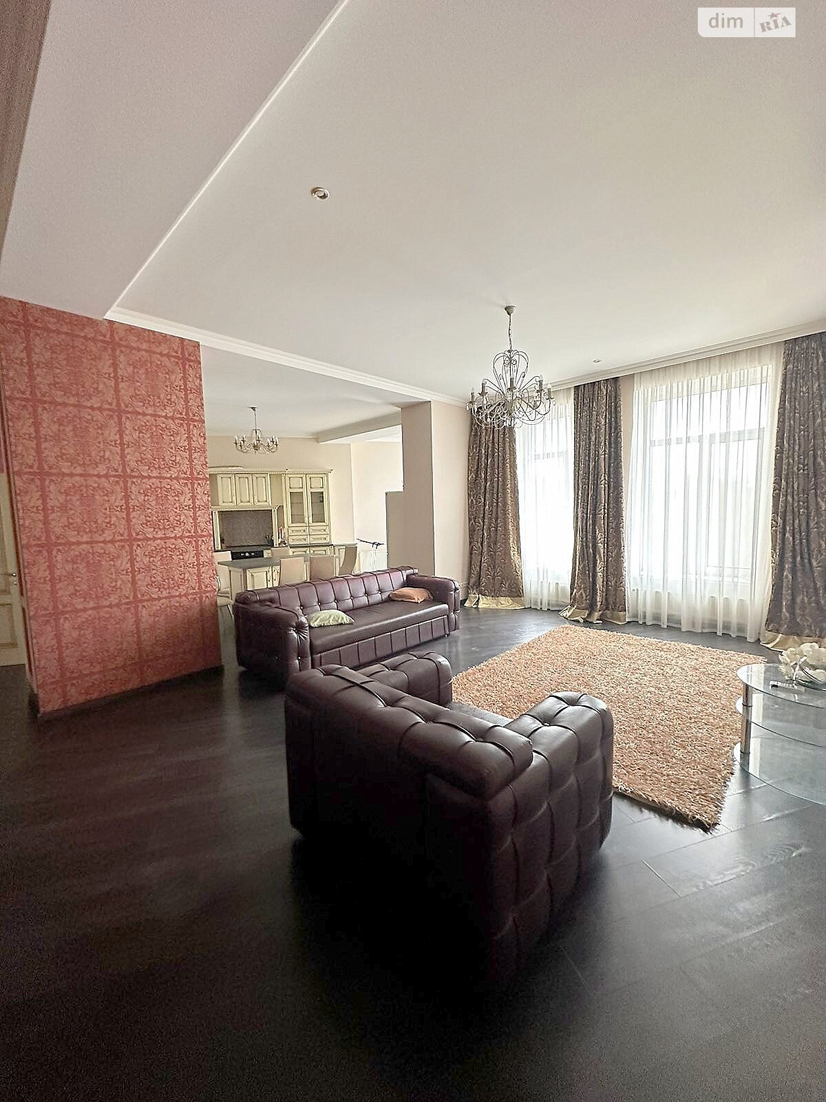 3-Bedroom Apartment near Shevchenko Park, Mercedes Residential Complex
