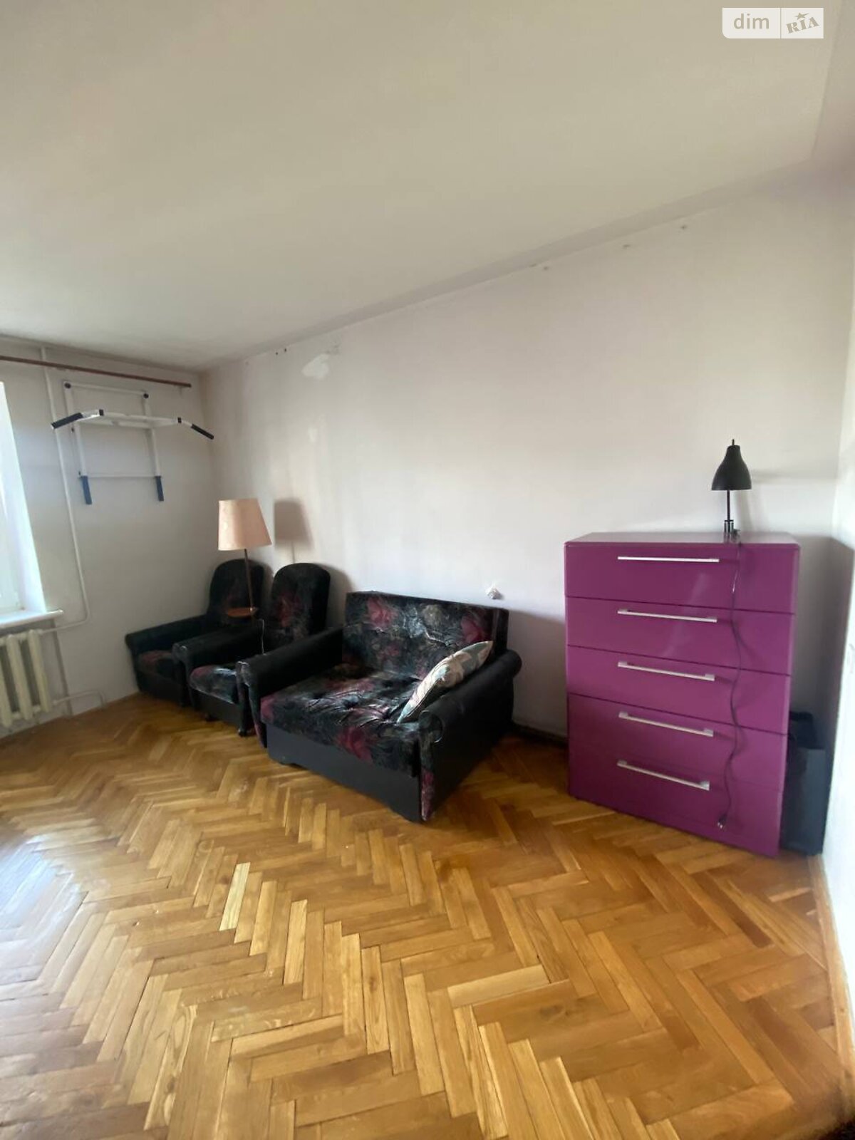 3-Room Apartment in Shevchenko District, Quiet Location