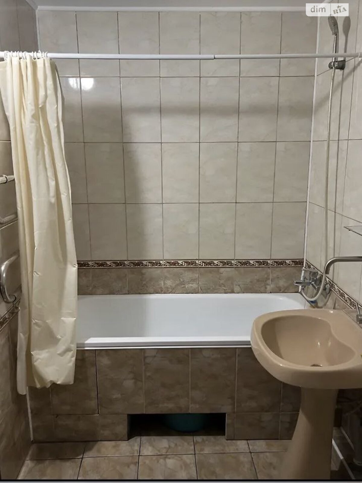 2-Room Apartment in New Building on Lyali Ratushna, Slovyanka