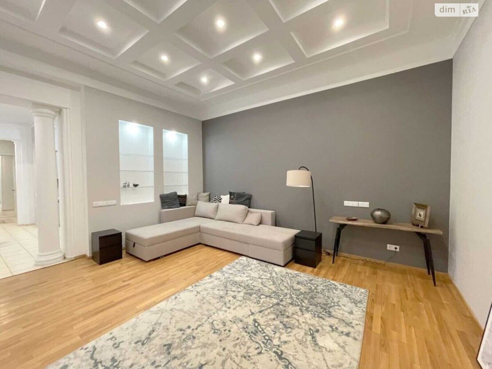 2-Room Apartment on Beresteysky Avenue, Fully Furnished