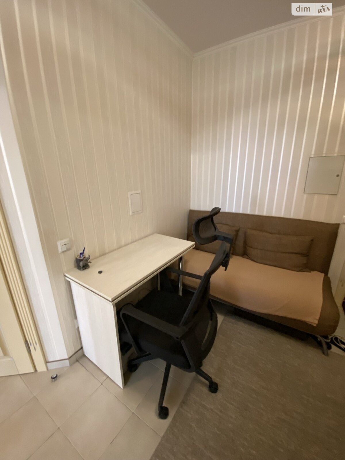 Modern 1-bedroom apartment with workspace, near Perovsky Complex