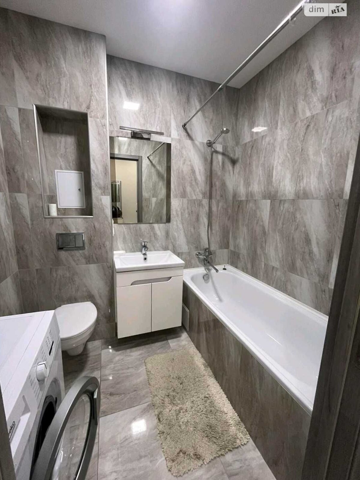 1-Room Apartment in Shchaslivyi-1 Complex, 43m², 4th Floor, Fully Furnished