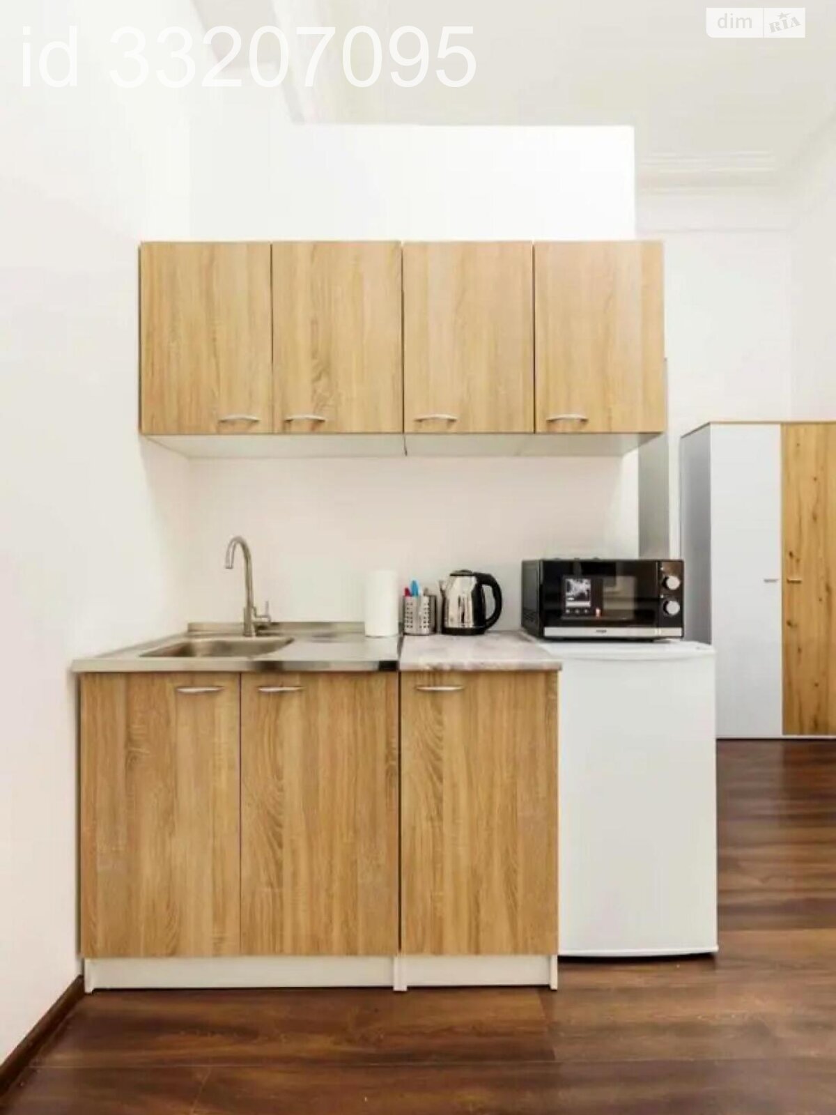 1-Bedroom Apartment on Bolshaya Vasilkovskaya Street, 2nd Floor