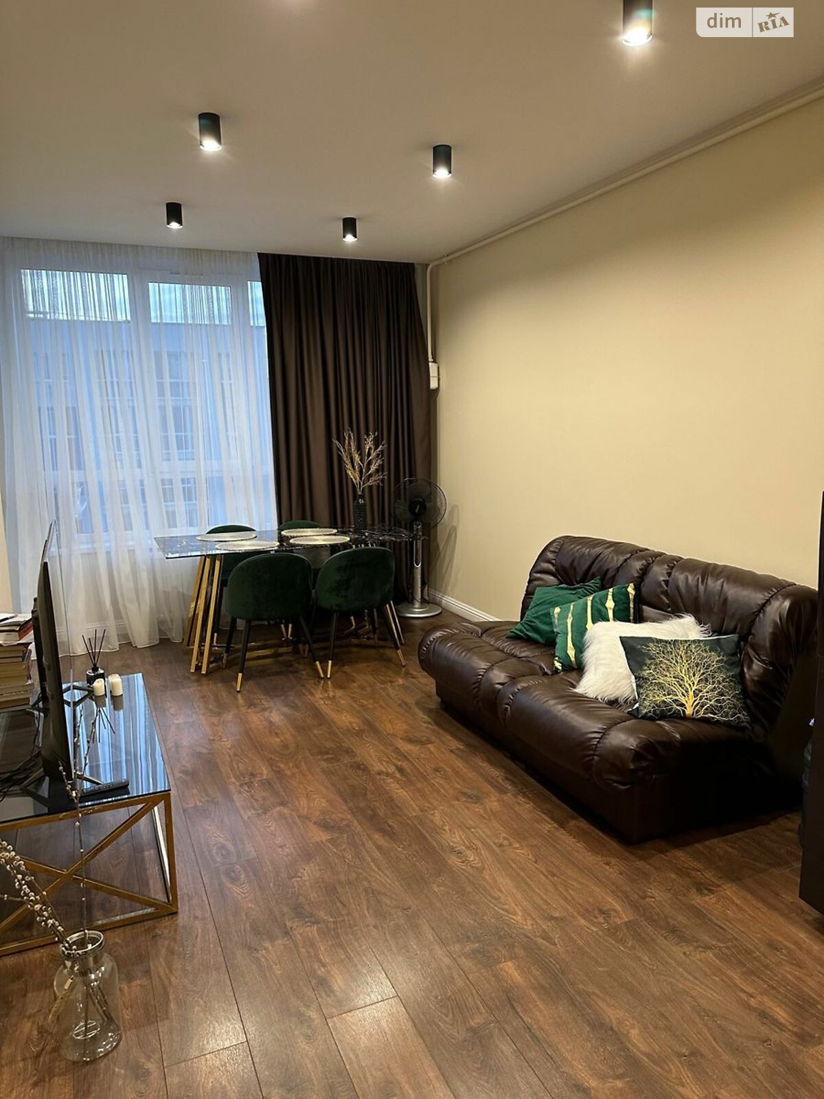 1-Bedroom Apartment in Frankivskyi District, Modern Renovation
