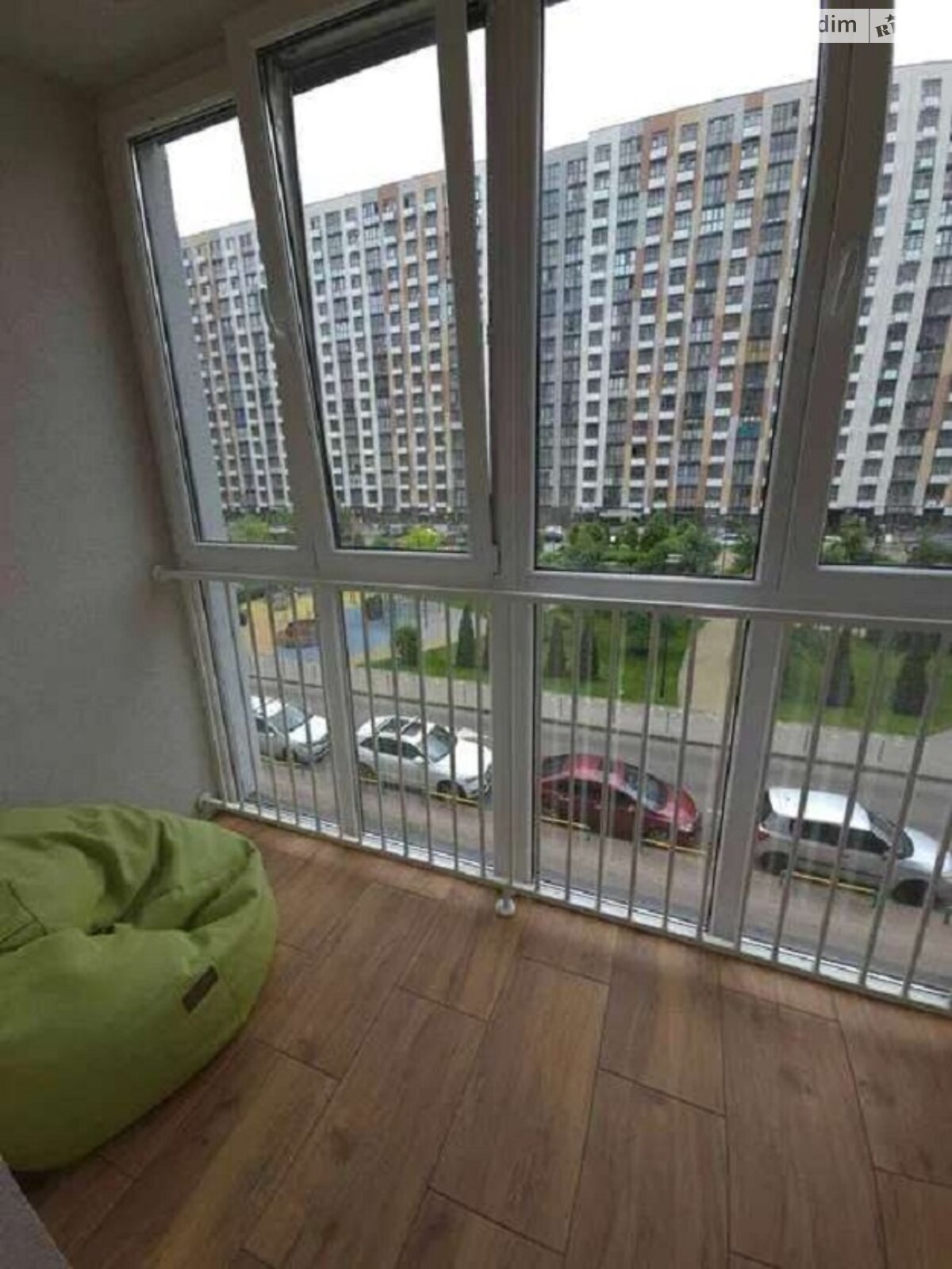 1-Bedroom Apartment in Misto Kvitiv Complex near Kyiv Center