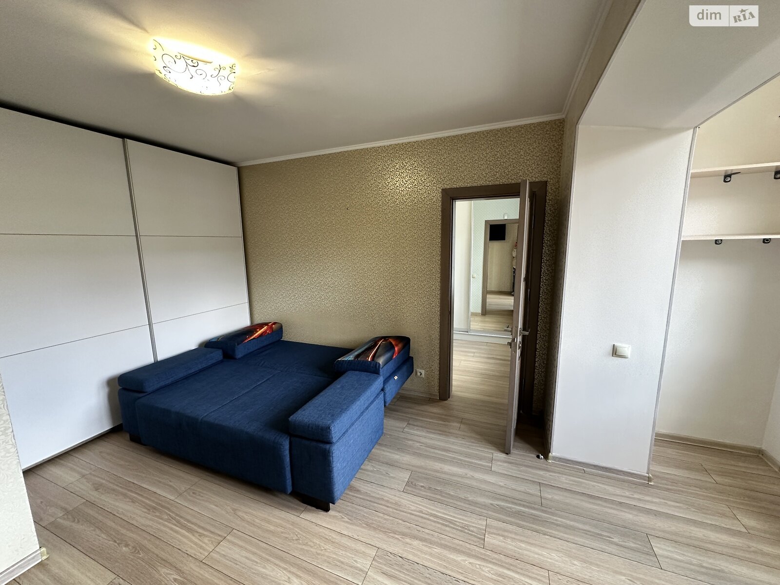 2-Room Apartment near Park, Suitable for Couple/Students