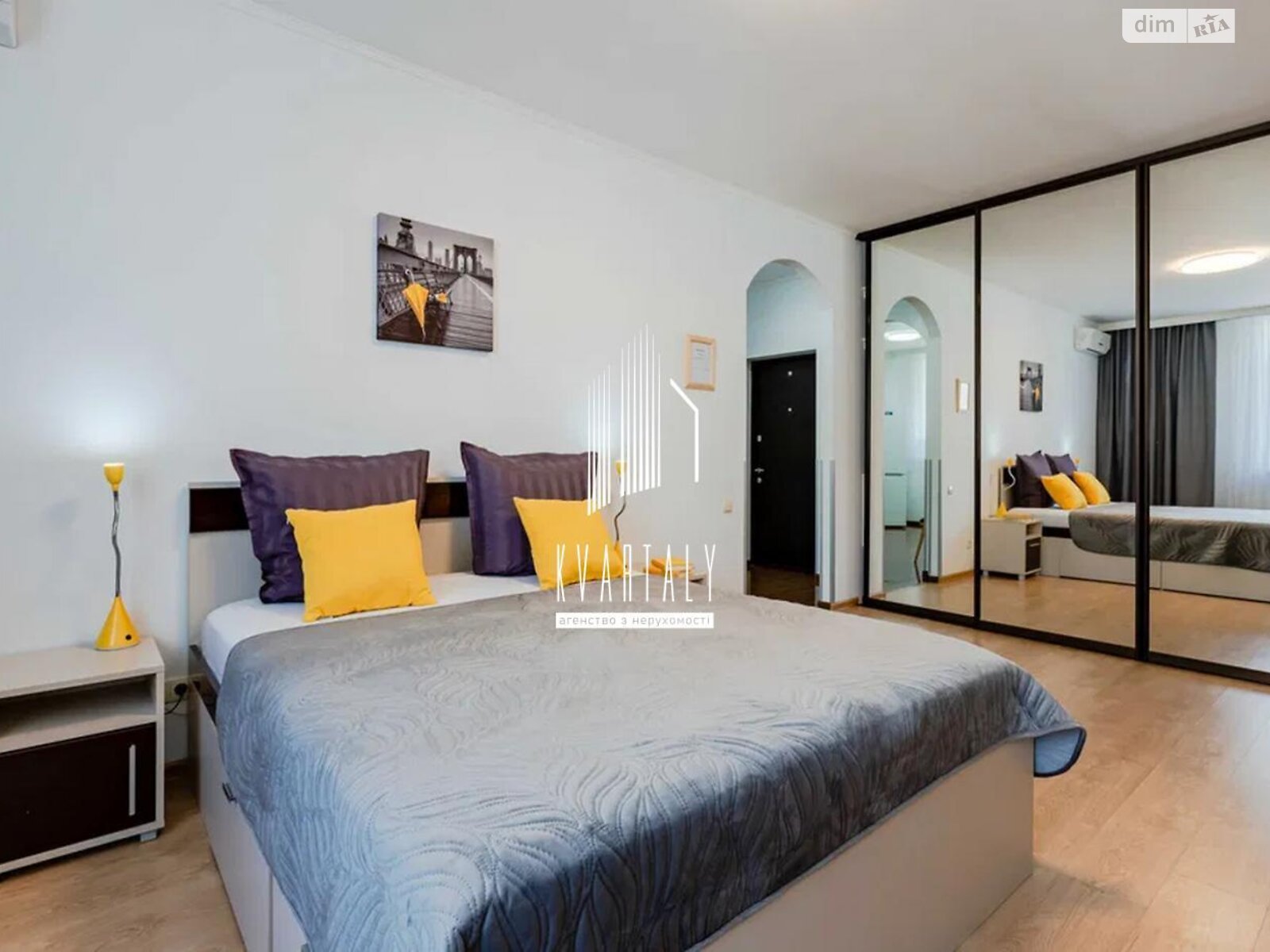 1-bedroom apartment on Anna Akhmatova Street, well-equipped and bright
