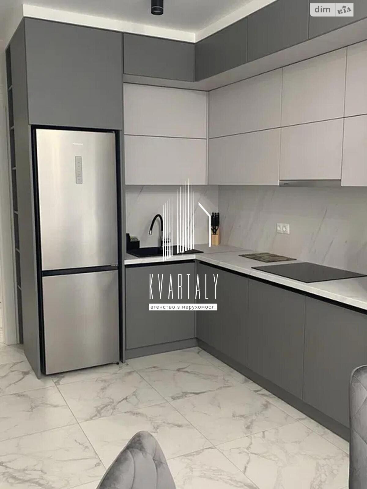 1-Bedroom Apartment in Lubomyra Huzara Street, Residential Complex