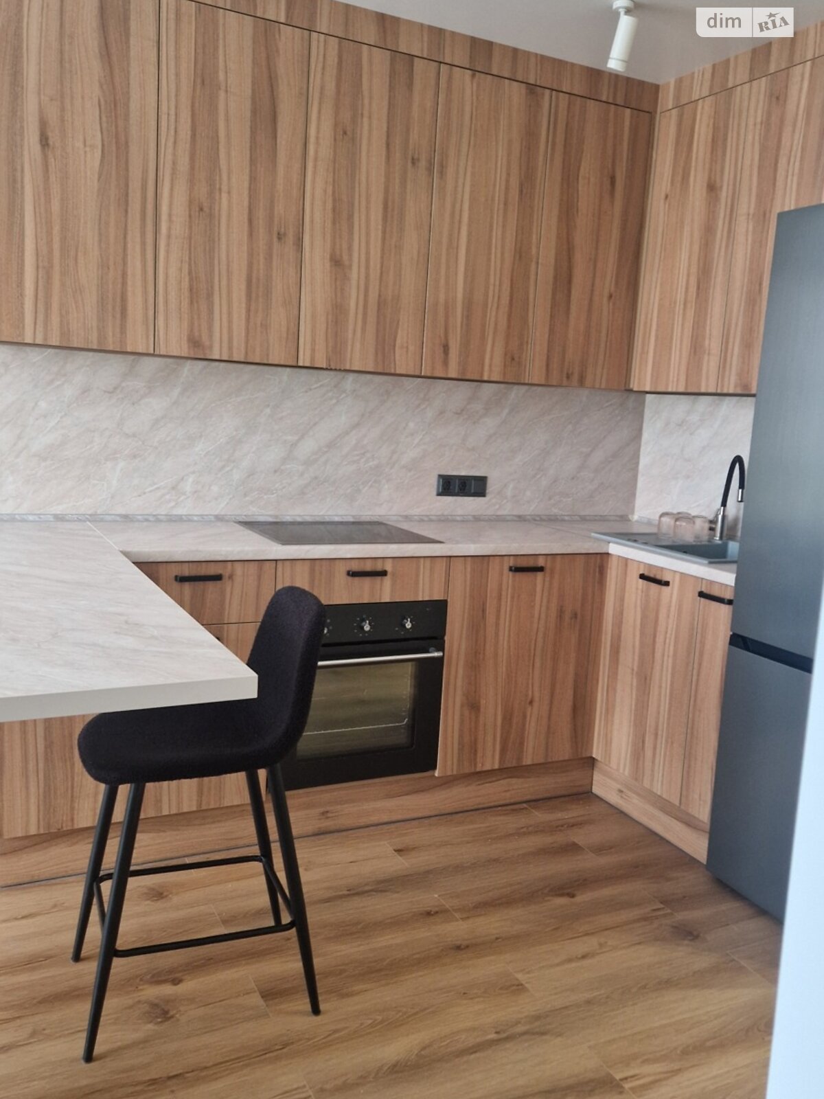 Spacious 1-Bedroom Apartment in Medovy Residential Complex