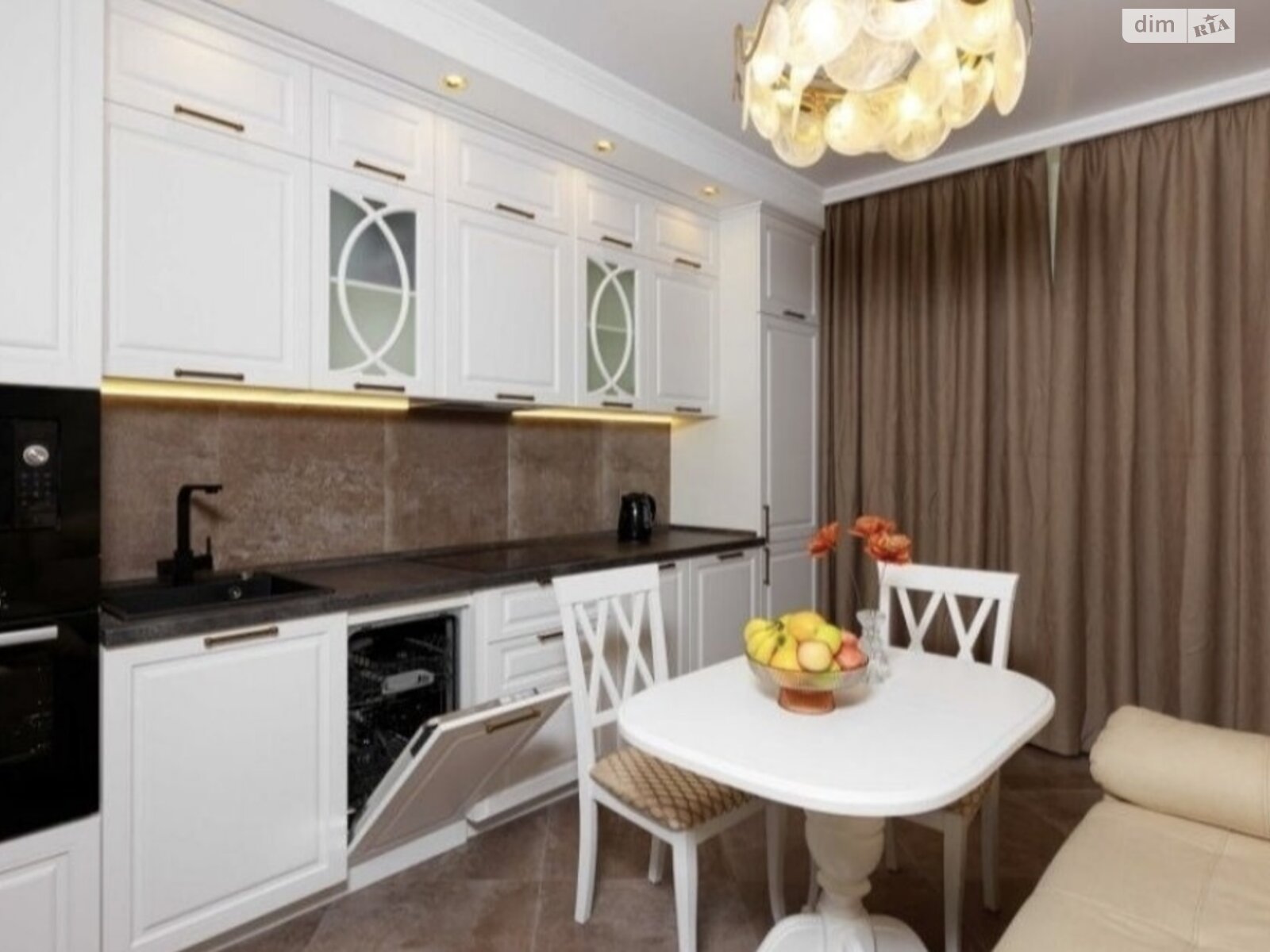 1-Room Apartment in Mikhailovsky Complex with Renovation and Furniture