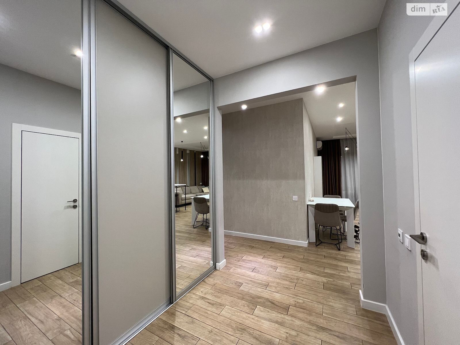 Spacious 3-Bedroom Apartment with Modern Design